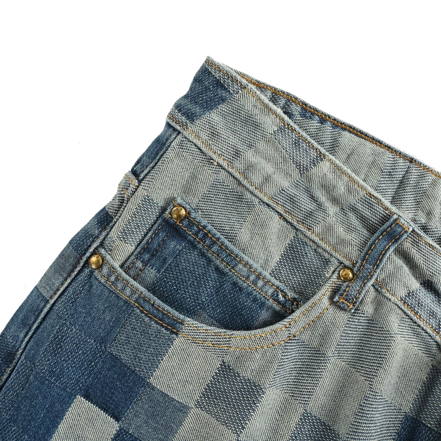 Louis Vuitton/路易威登 马赛克棋盘格套装牛仔裤-Chinese UA Cheap High Quatity Brand Clothes Bags handbags Sneakers wholesale wholesaler seller from China Factory suppliers Fashion Clothing Shoes best Quality Beautiful Price Louis Vuitton/路易威登 马赛克棋盘格套装牛仔裤