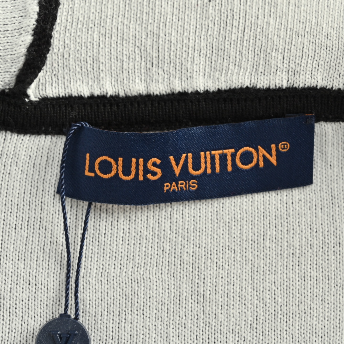 Louis Vuitton/路易威登 25Fw 嵌花logo针织拉链外套-Chinese UA Cheap High Quatity Brand Clothes Bags handbags Sneakers wholesale wholesaler seller from China Factory suppliers Fashion Clothing Shoes best Quality Beautiful Price Louis Vuitton/路易威登 25Fw 嵌花logo针织拉链外套