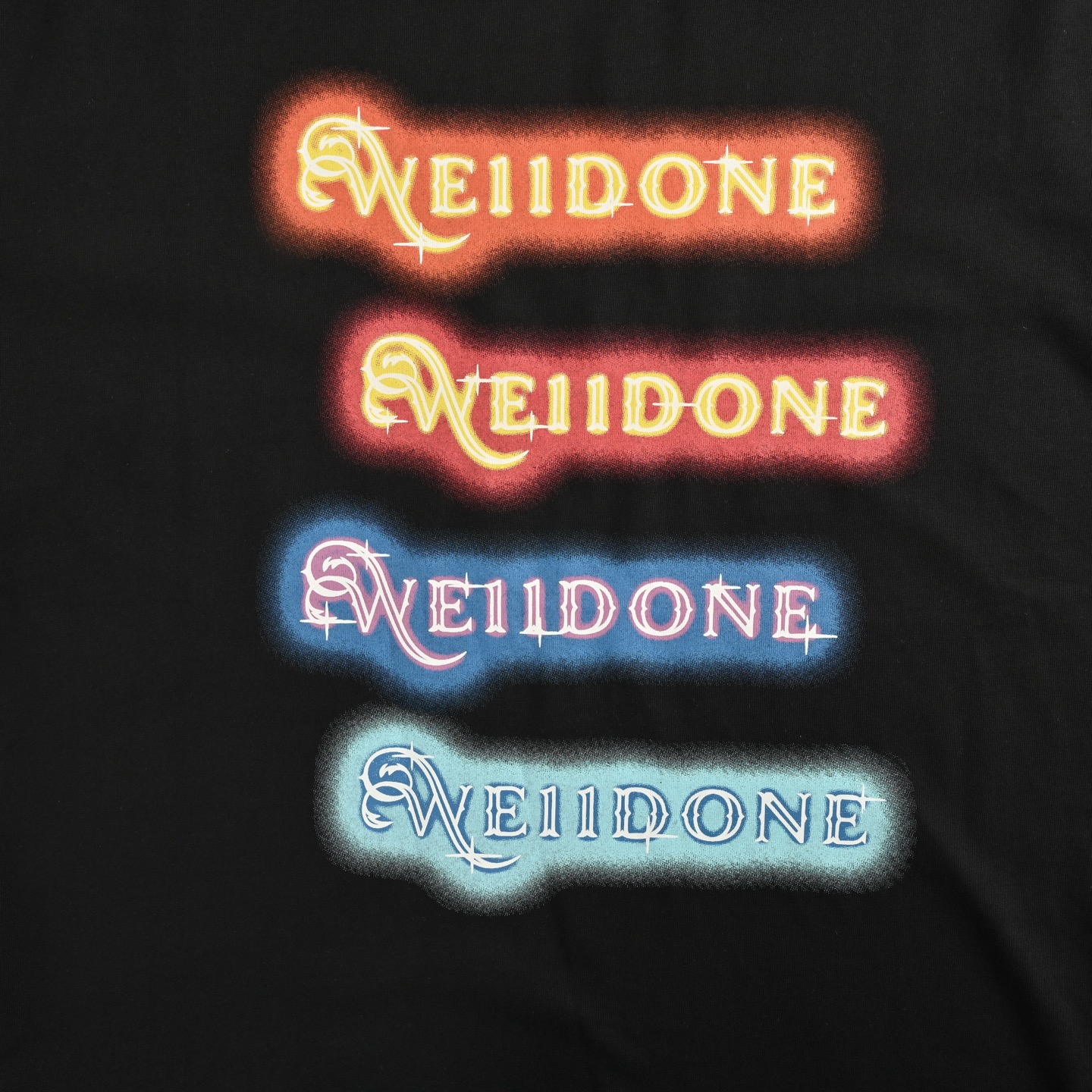 We11 Done 25ss 彩色霓虹logo印花长袖T恤-Chinese UA Cheap High Quatity Brand Clothes Bags handbags Sneakers wholesale wholesaler seller from China Factory suppliers Fashion Clothing Shoes best Quality Beautiful Price We11 Done 25ss 彩色霓虹logo印花长袖T恤