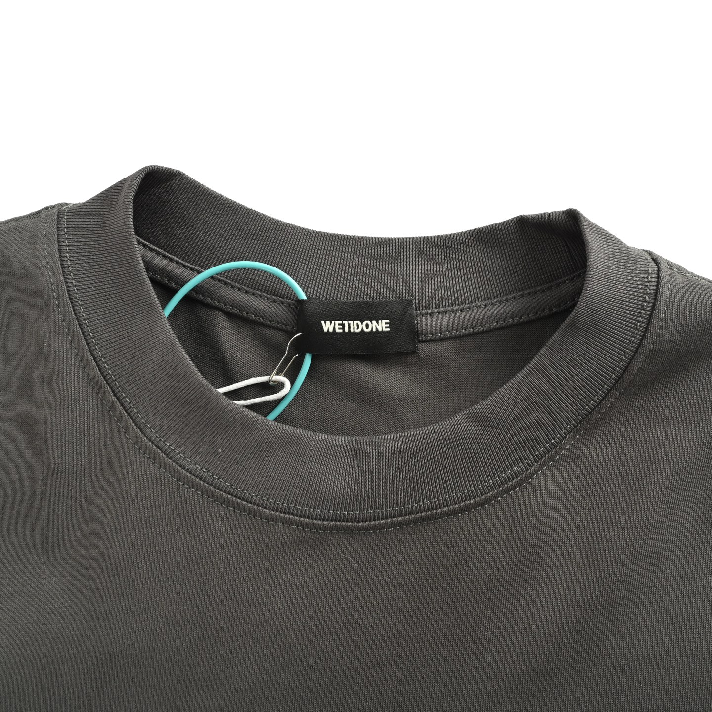 210 We11 Done 25ss 火焰字母logo长袖T恤黑灰色 白色-Chinese UA Cheap High Quatity Brand Clothes Bags handbags Sneakers wholesale wholesaler seller from China Factory suppliers Fashion Clothing Shoes best Quality Beautiful Price 210 We11 Done 25ss 火焰字母logo长袖T恤黑灰色 白色