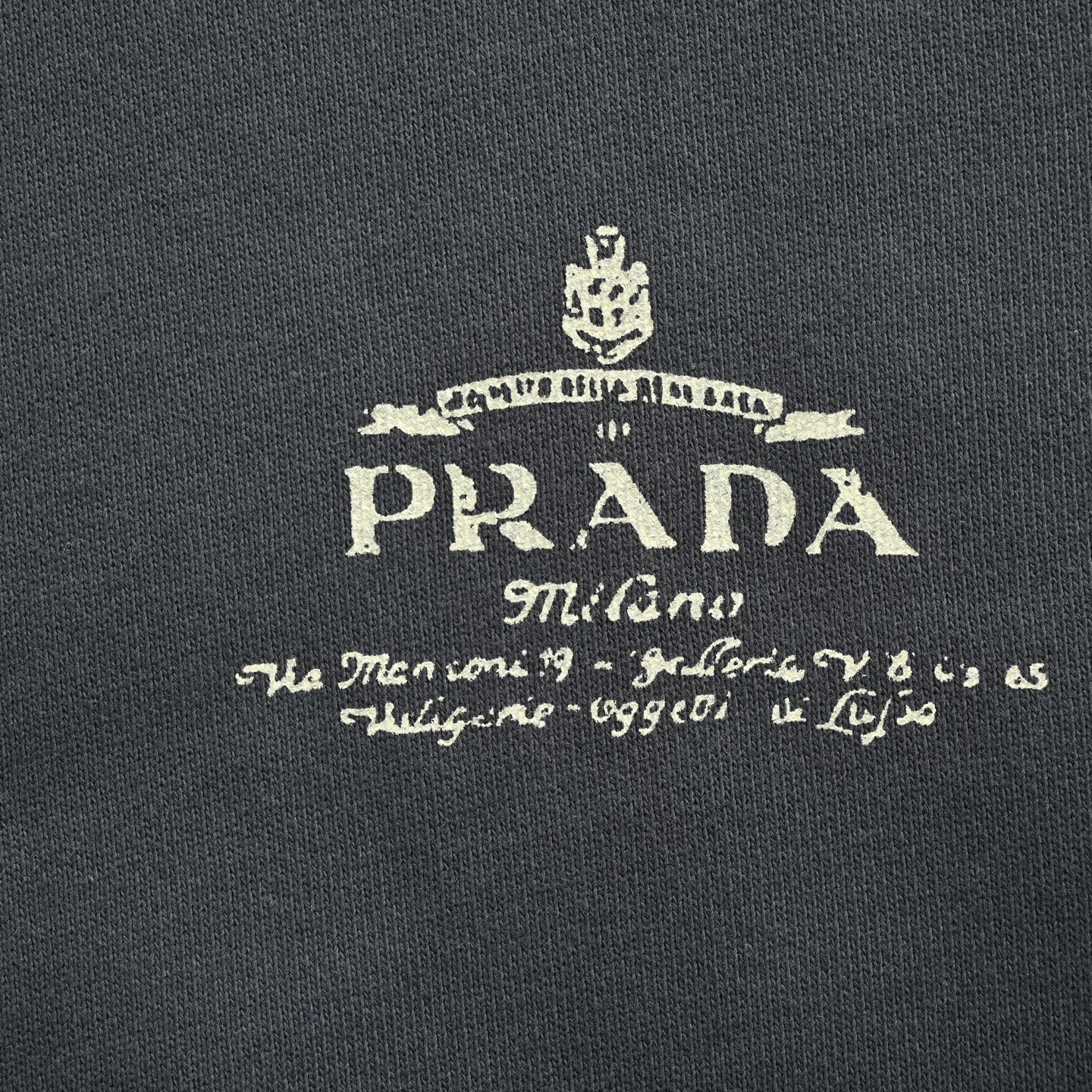 Prada/普拉达 渐变水洗字母刺绣圆领卫衣-Chinese UA Cheap High Quatity Brand Clothes Bags handbags Sneakers wholesale wholesaler seller from China Factory suppliers Fashion Clothing Shoes best Quality Beautiful Price Prada/普拉达 渐变水洗字母刺绣圆领卫衣