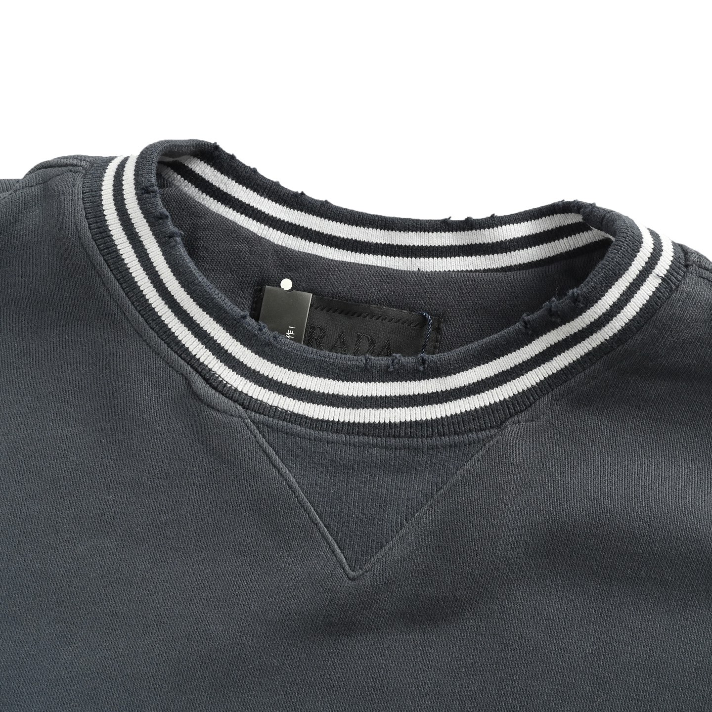 Prada/普拉达 渐变水洗字母刺绣圆领卫衣-Chinese UA Cheap High Quatity Brand Clothes Bags handbags Sneakers wholesale wholesaler seller from China Factory suppliers Fashion Clothing Shoes best Quality Beautiful Price Prada/普拉达 渐变水洗字母刺绣圆领卫衣