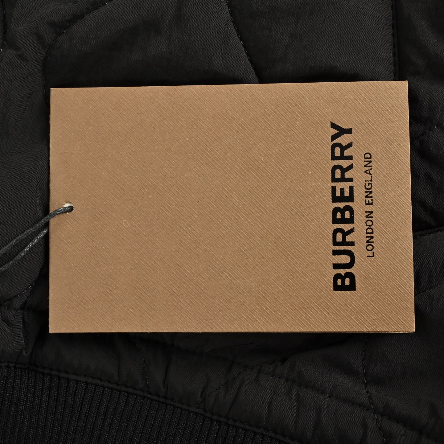 Burberry/巴宝莉 个性缺口双拉链绗缝薄棉外套-Chinese UA Cheap High Quatity Brand Clothes Bags handbags Sneakers wholesale wholesaler seller from China Factory suppliers Fashion Clothing Shoes best Quality Beautiful Price Burberry/巴宝莉 个性缺口双拉链绗缝薄棉外套