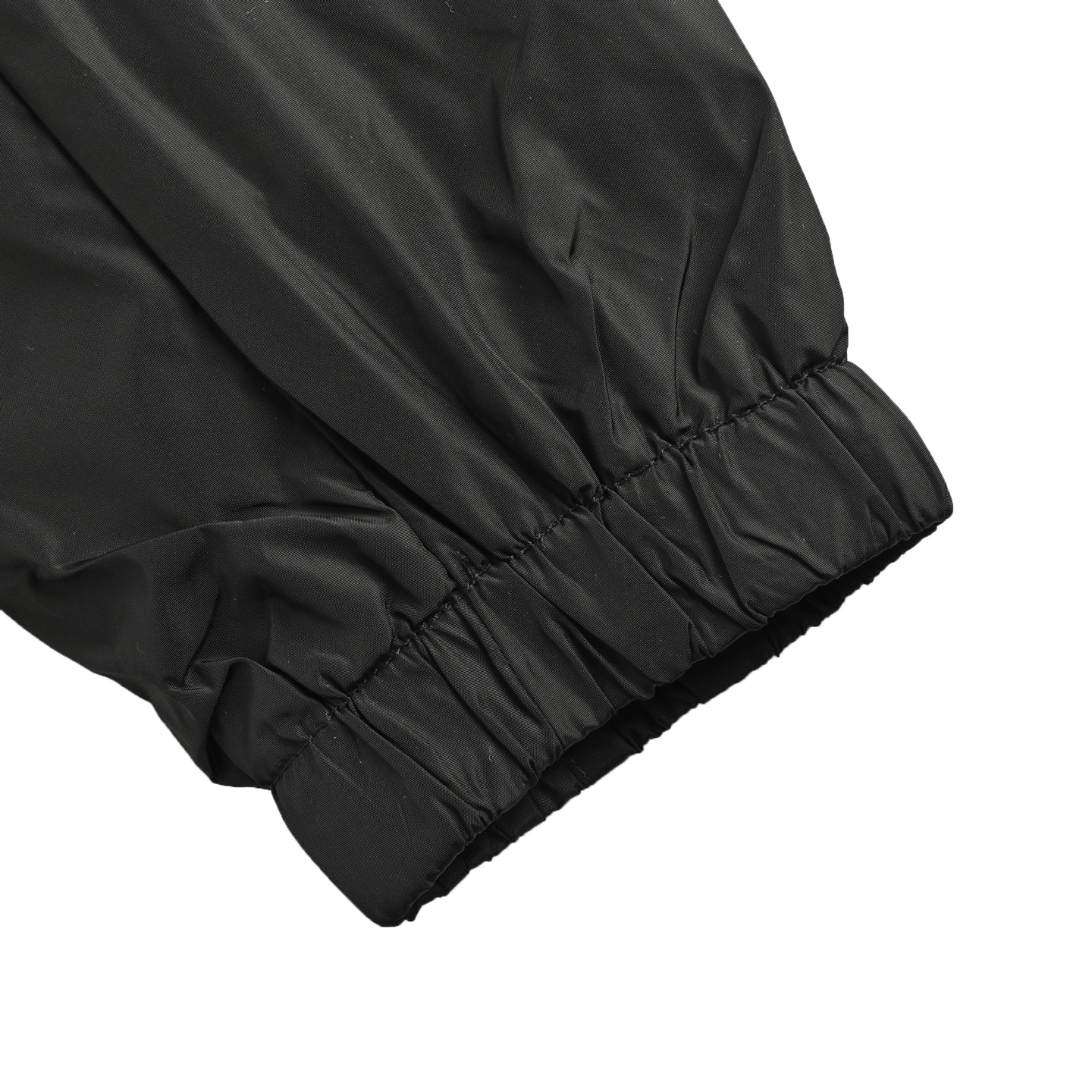 Prada/普拉达 胸口字母拉链口连帽外套-Chinese UA Cheap High Quatity Brand Clothes Bags handbags Sneakers wholesale wholesaler seller from China Factory suppliers Fashion Clothing Shoes best Quality Beautiful Price Prada/普拉达 胸口字母拉链口连帽外套