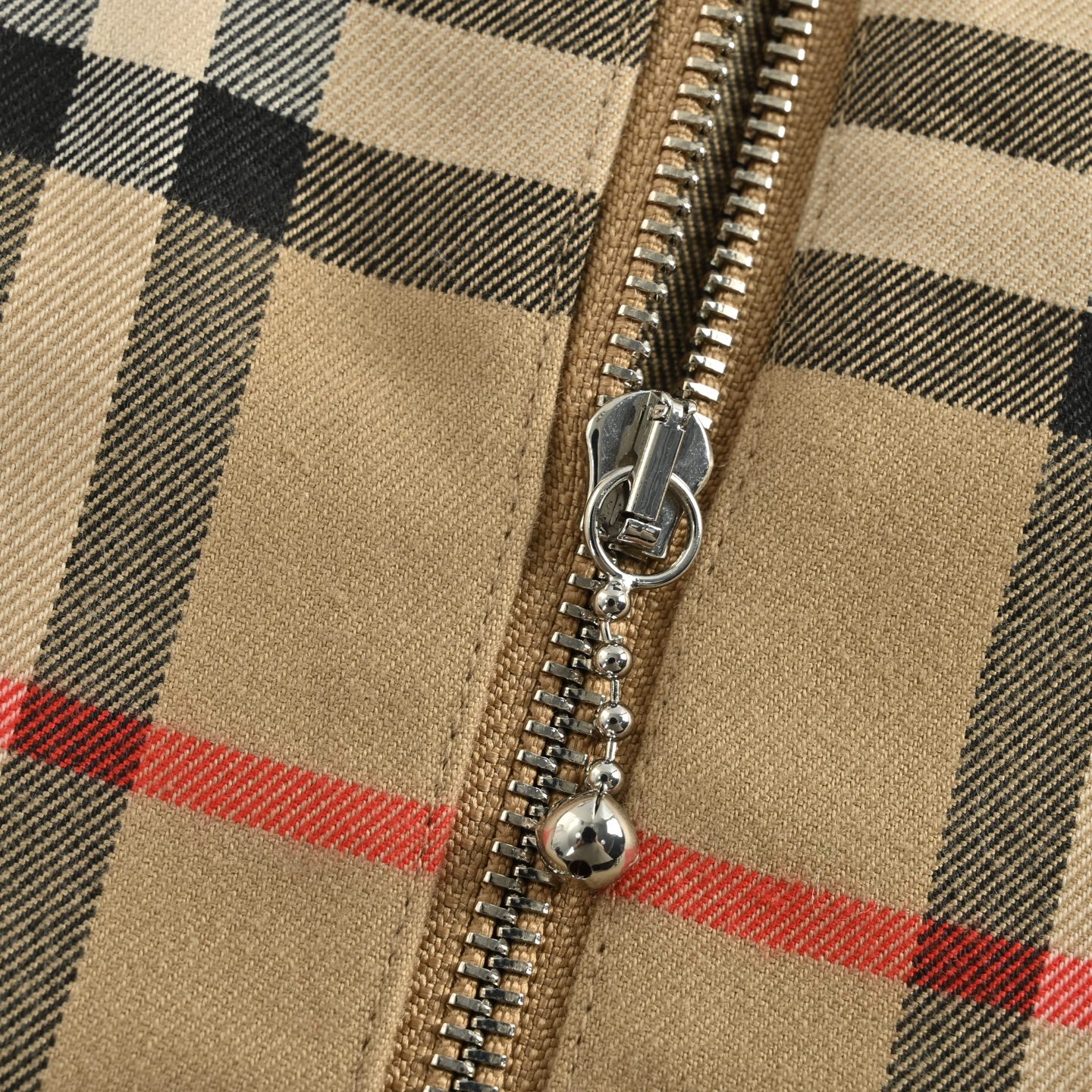 Burberry/巴宝莉 双边胸口拉链口袋格纹翻领外套-Chinese UA Cheap High Quatity Brand Clothes Bags handbags Sneakers wholesale wholesaler seller from China Factory suppliers Fashion Clothing Shoes best Quality Beautiful Price Burberry/巴宝莉 双边胸口拉链口袋格纹翻领外套