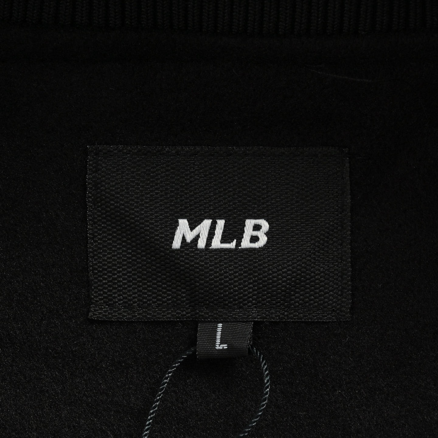 MLB 花卉刺绣棒球服外套 面料采用800克羊毛呢混纺面料-High Quatity Cheap Brand wholesale wholesaler seller Clothes Bags handbags Sneakers Top Fashion Clothing Shoes from China Factory Chinese suppliers best Quality Beautiful Price MLB 花卉刺绣棒球服外套 面料采用800克羊毛呢混纺面料