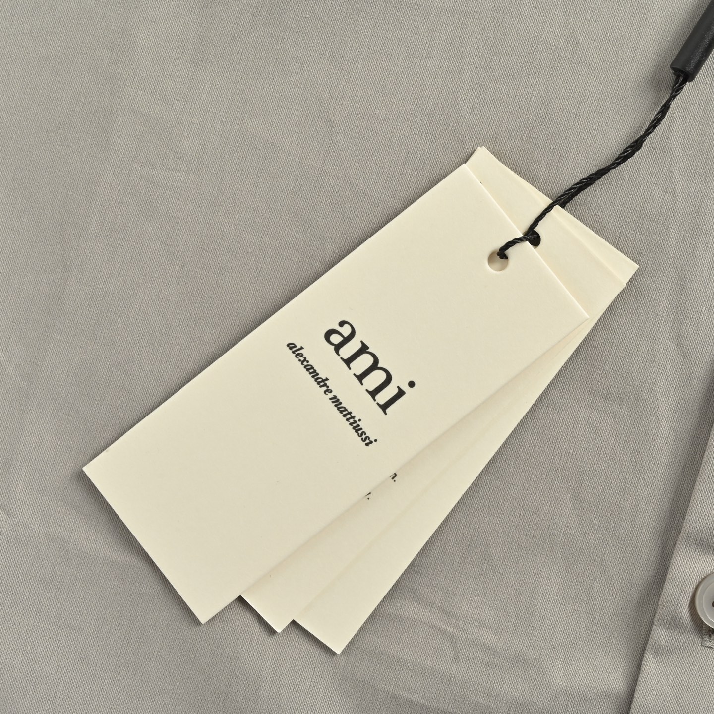 Ami Paris 胸口同色小爱心刺绣衬衫-Chinese UA Cheap High Quatity Brand Clothes Bags handbags Sneakers wholesale wholesaler seller from China Factory suppliers Fashion Clothing Shoes best Quality Beautiful Price Ami Paris 胸口同色小爱心刺绣衬衫