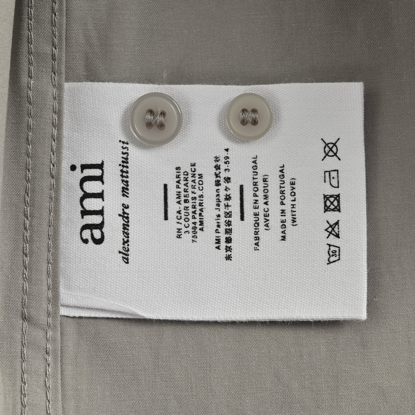 Ami Paris 胸口同色小爱心刺绣衬衫-Chinese UA Cheap High Quatity Brand Clothes Bags handbags Sneakers wholesale wholesaler seller from China Factory suppliers Fashion Clothing Shoes best Quality Beautiful Price Ami Paris 胸口同色小爱心刺绣衬衫