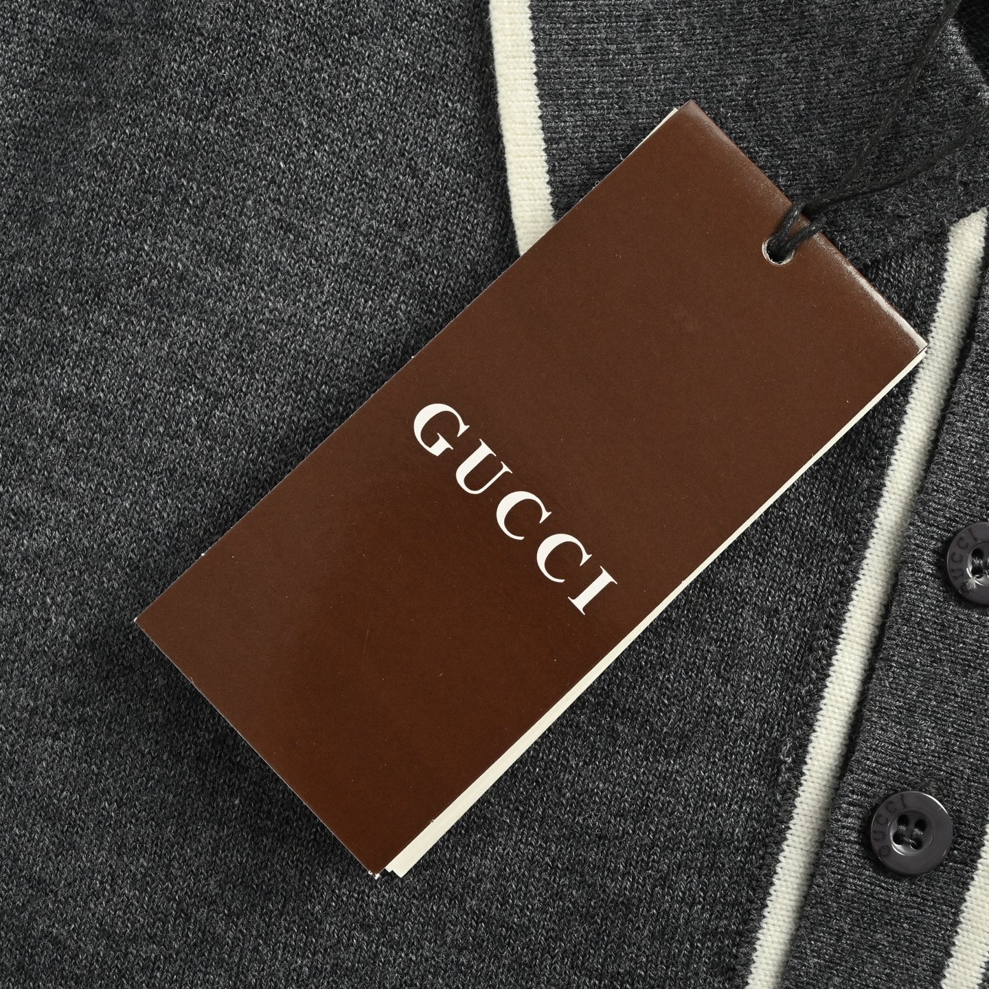 Gucci/古驰 25Fw 撞色边饰口袋字母翻领针织Polo毛衣-Chinese UA Cheap High Quatity Brand Clothes Bags handbags Sneakers wholesale wholesaler seller from China Factory suppliers Fashion Clothing Shoes best Quality Beautiful Price Gucci/古驰 25Fw 撞色边饰口袋字母翻领针织Polo毛衣