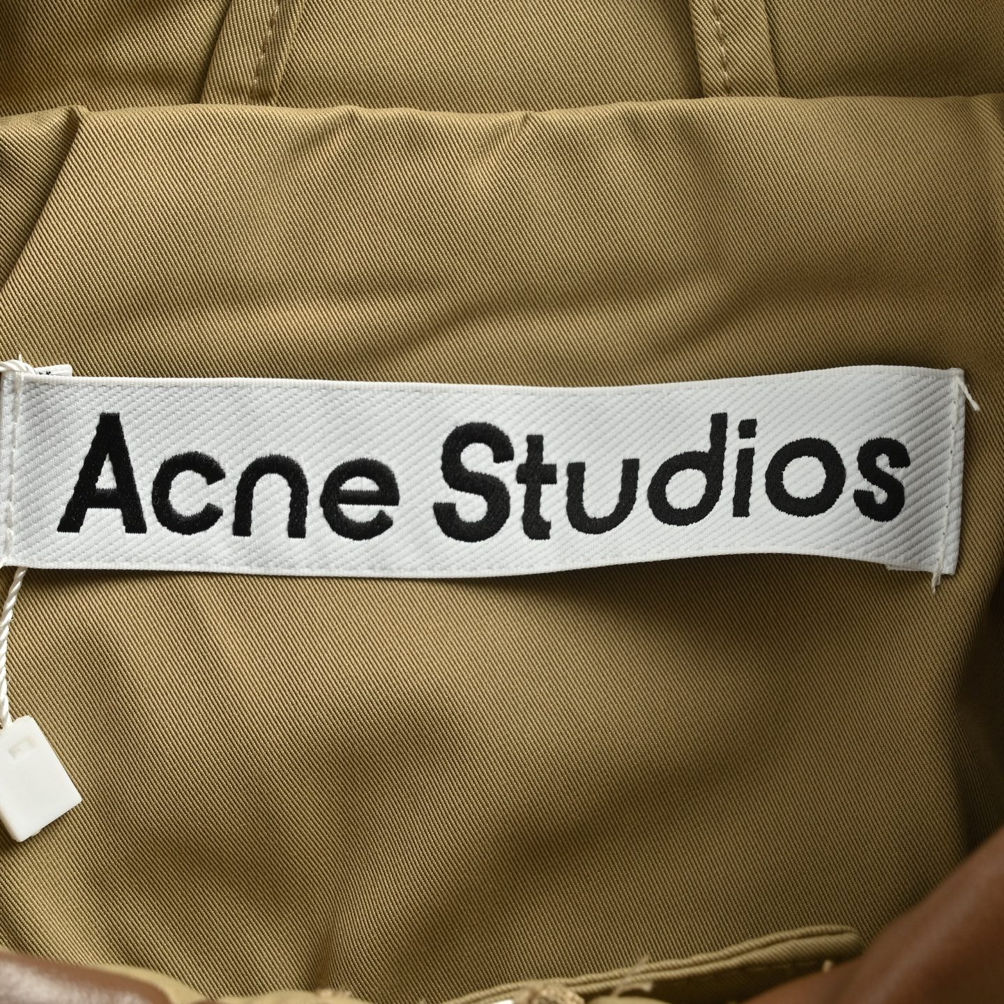 Acne Studios 巴恩风拼皮领夹克外套