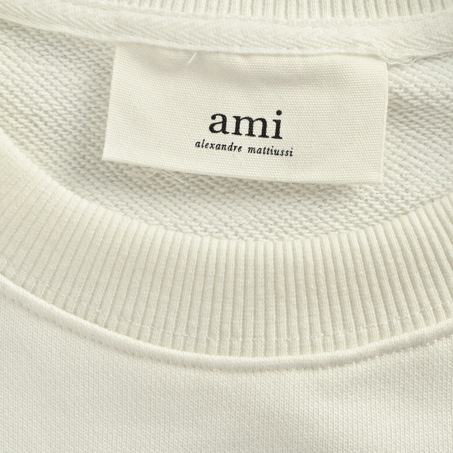 Ami Paris 大爱心章仔刺绣圆领卫衣