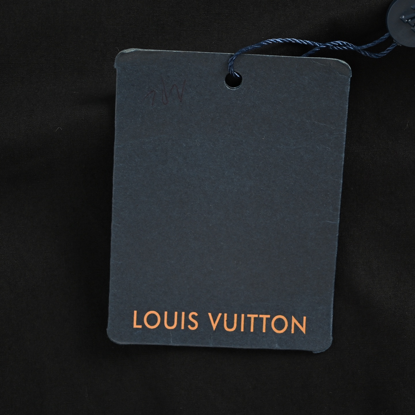 Louis Vuitton/路易威登 DNA标签长袖衬衫-Chinese UA Cheap High Quatity Brand Clothes Bags handbags Sneakers wholesale wholesaler seller from China Factory suppliers Fashion Clothing Shoes best Quality Beautiful Price Louis Vuitton/路易威登 DNA标签长袖衬衫