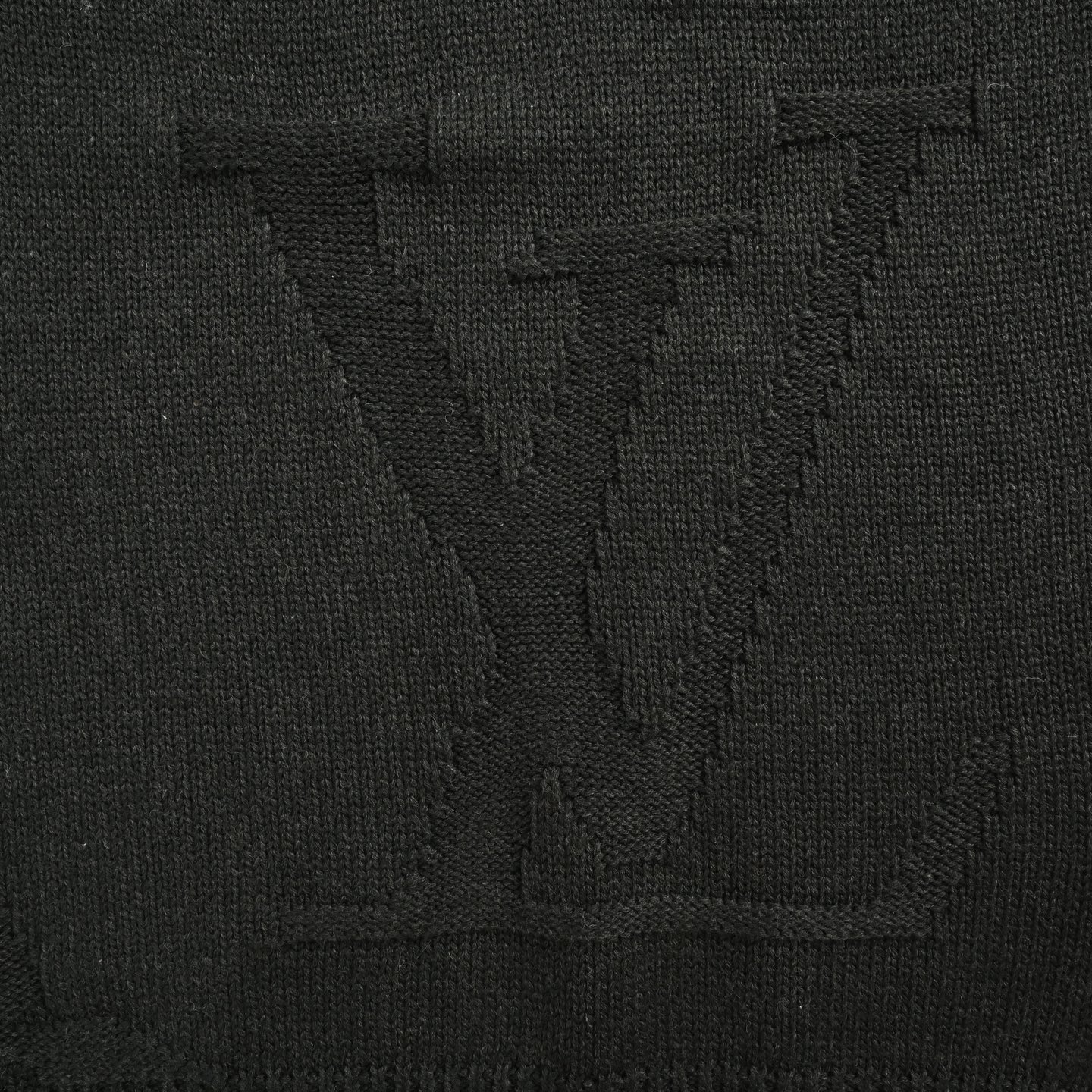 Louis Vuitton/路易威登 24Fw 暗纹提花半拉链毛衣