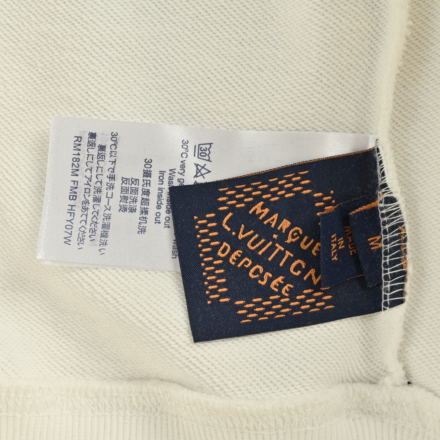 Louis Vuitton/路易威登 25Fw 浮雕徽标字母连帽卫衣白色/黑色-Chinese UA Cheap High Quatity Brand Clothes Bags handbags Sneakers wholesale wholesaler seller from China Factory suppliers Fashion Clothing Shoes best Quality Beautiful Price Louis Vuitton/路易威登 25Fw 浮雕徽标字母连帽卫衣白色/黑色