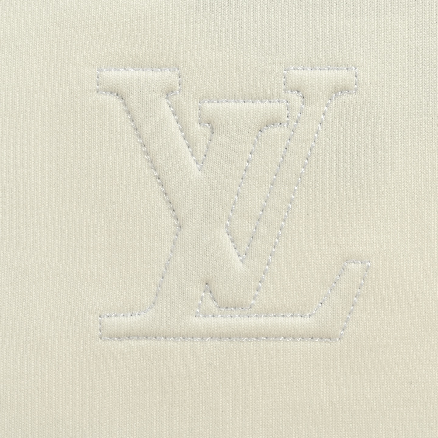 Louis Vuitton/路易威登 25Fw 浮雕徽标字母连帽卫衣白色/黑色-Chinese UA Cheap High Quatity Brand Clothes Bags handbags Sneakers wholesale wholesaler seller from China Factory suppliers Fashion Clothing Shoes best Quality Beautiful Price Louis Vuitton/路易威登 25Fw 浮雕徽标字母连帽卫衣白色/黑色