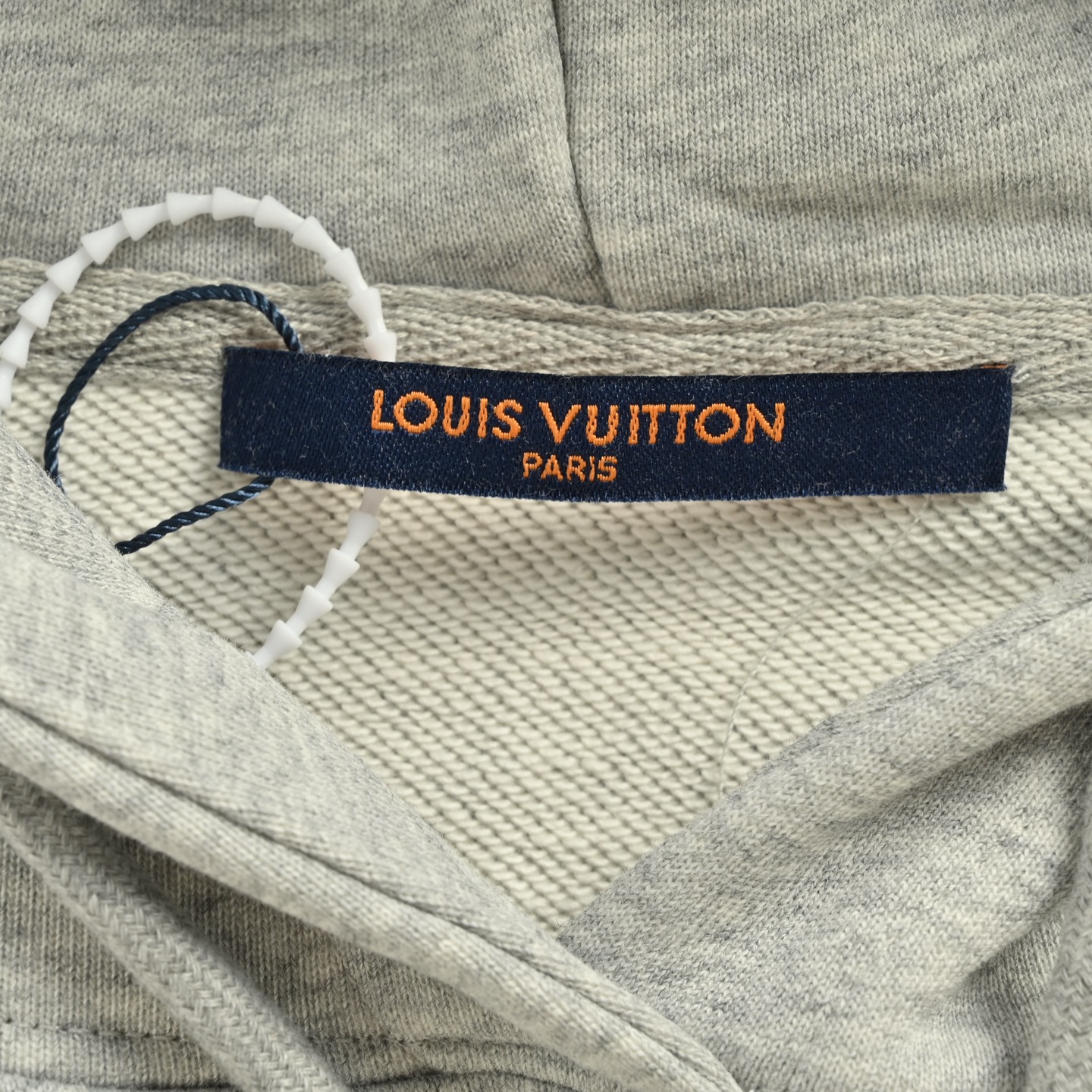 Louis Vuitton/路易威登 25Fw 烫钻字母logo连帽卫衣 Louis Vuitton/路易威登 25Fw 烫钻字母logo连帽卫衣