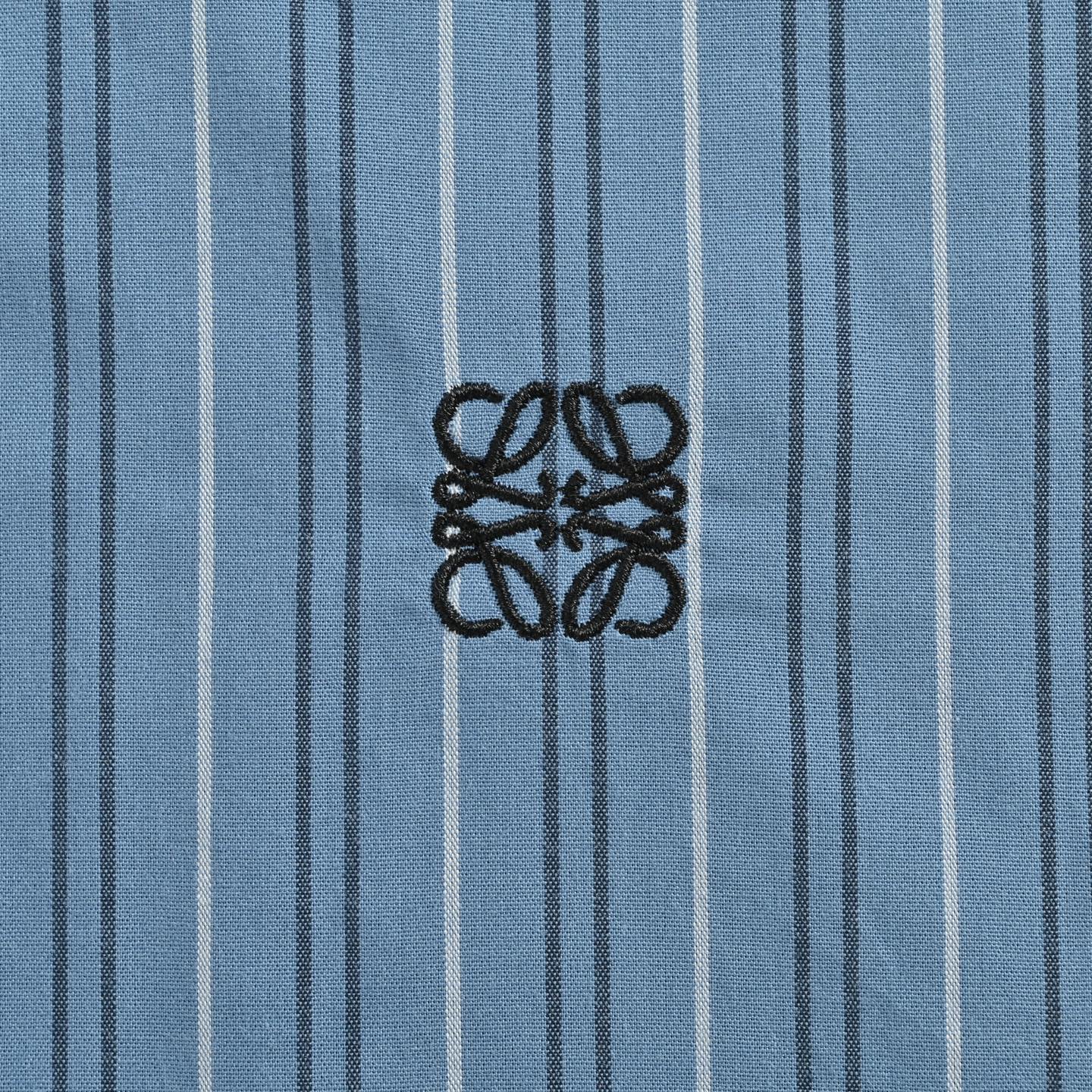 Loewe/罗意威 白领条纹单排尖领长袖衬衫-Chinese UA Cheap High Quatity Brand Clothes Bags handbags Sneakers wholesale wholesaler seller from China Factory suppliers Fashion Clothing Shoes best Quality Beautiful Price Loewe/罗意威 白领条纹单排尖领长袖衬衫