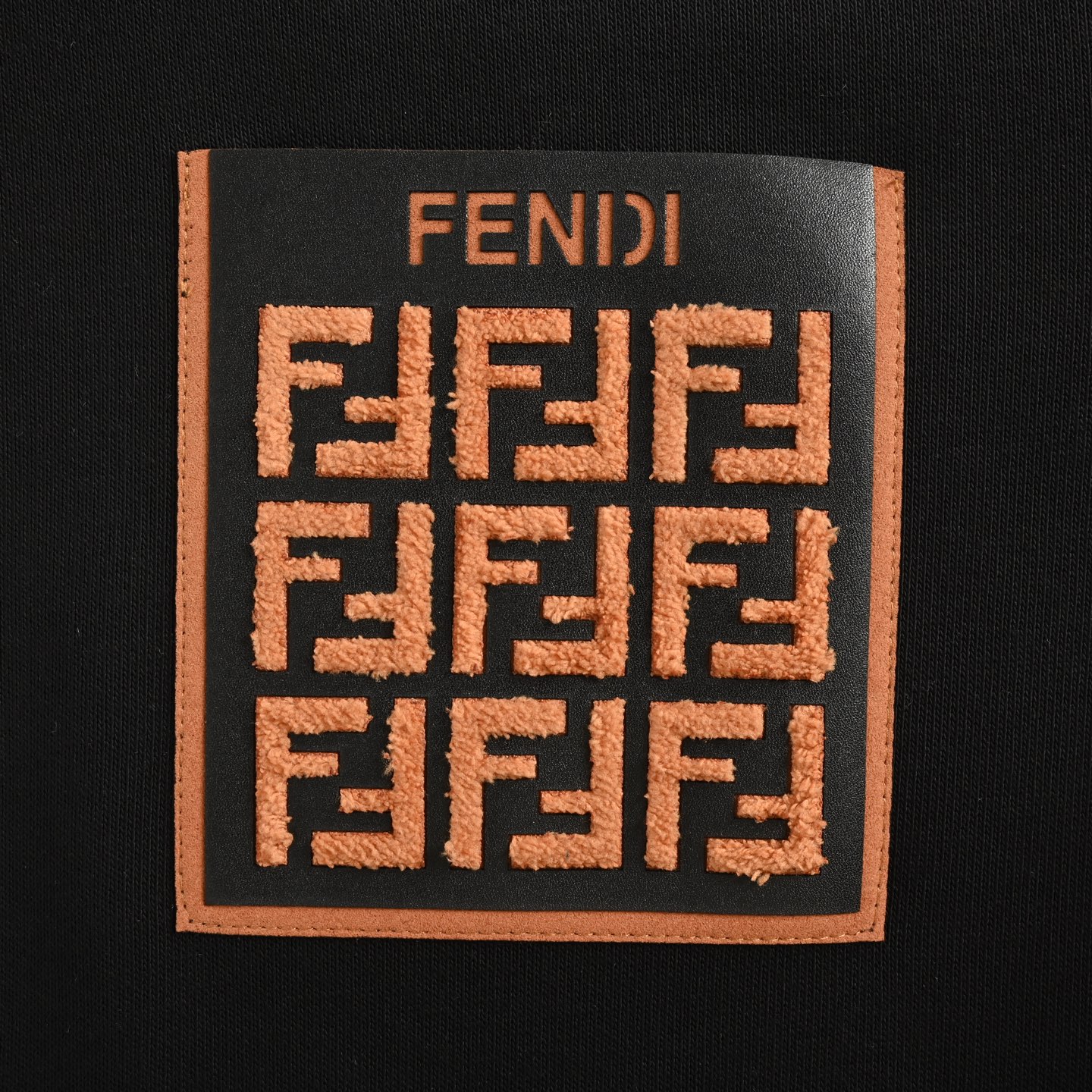 Fendi/芬迪 25Fw FF毛巾字母口袋连帽卫衣