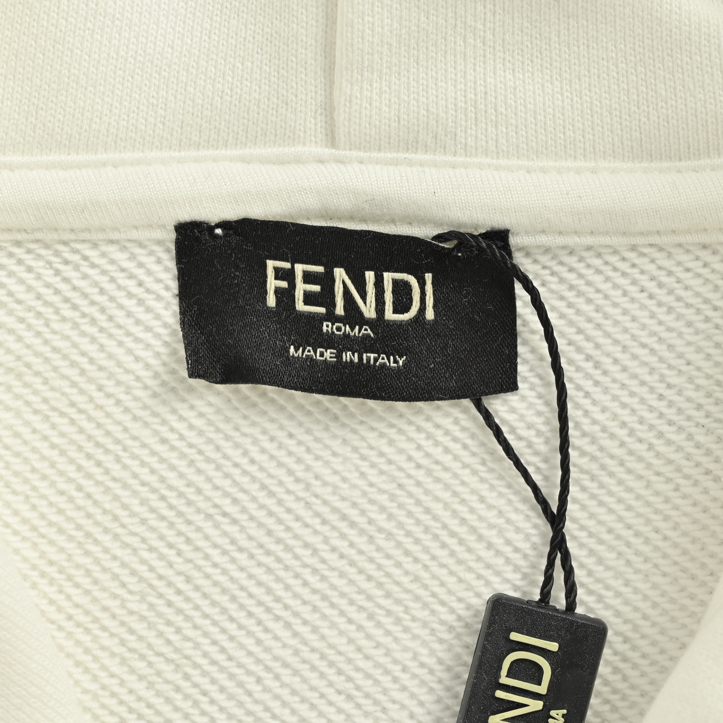Fendi/芬迪 小怪兽眼睛刺绣logo连帽卫衣 黑色 白色