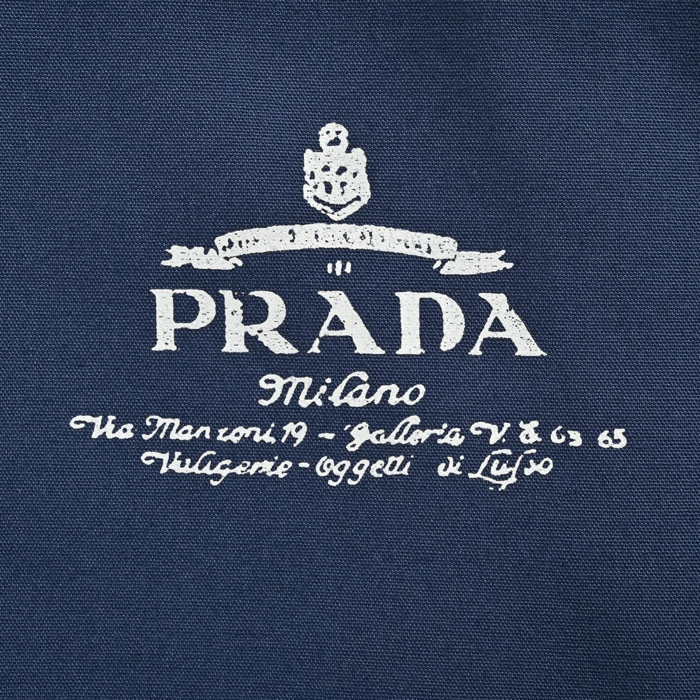 Prada/普拉达25Fw 做旧斑驳印花logo夹克外套-High Quatity Cheap Brand wholesale wholesaler seller Clothes Bags handbags Sneakers Top Fashion Clothing Shoes from China Factory Chinese suppliers best Quality Beautiful Price Prada/普拉达25Fw 做旧斑驳印花logo夹克外套