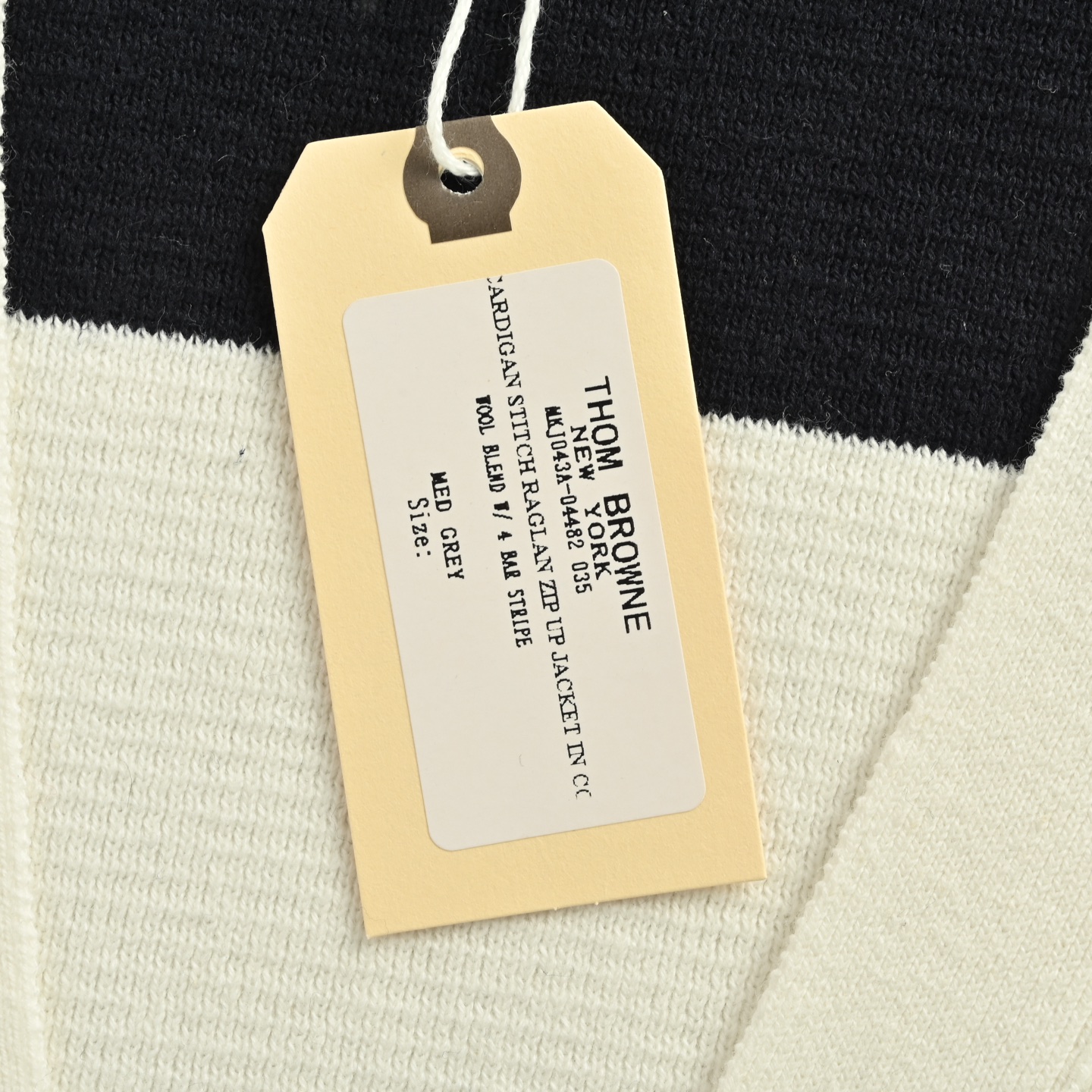 Thom Browne/汤姆布朗 25Fw 宽条纹针织毛衣开衫-Chinese UA Cheap High Quatity Brand Clothes Bags handbags Sneakers wholesale wholesaler seller from China Factory suppliers Fashion Clothing Shoes best Quality Beautiful Price Thom Browne/汤姆布朗 25Fw 宽条纹针织毛衣开衫