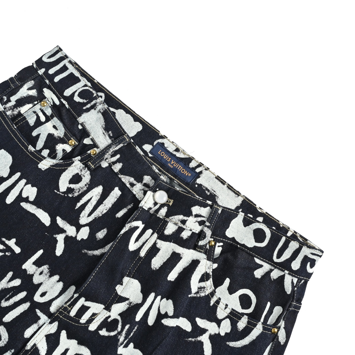 Louis Vuitton/路易威登 NIGO联名秀款涂鸦牛仔裤-Chinese UA Cheap High Quatity Brand Clothes Bags handbags Sneakers wholesale wholesaler seller from China Factory suppliers Fashion Clothing Shoes best Quality Beautiful Price Louis Vuitton/路易威登 NIGO联名秀款涂鸦牛仔裤