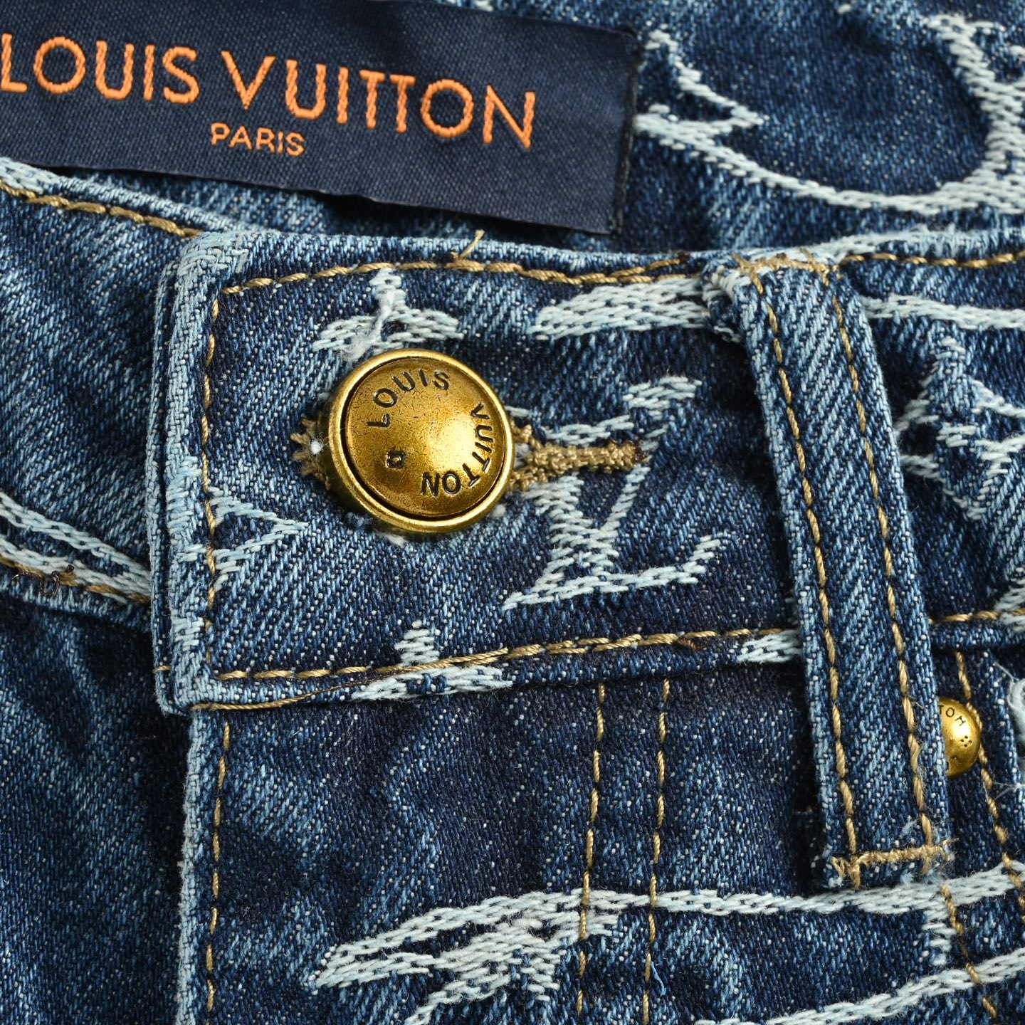 Louis Vuitton/路易威登 Nigo联名老花重工提花牛仔裤-Chinese UA Cheap High Quatity Brand Clothes Bags handbags Sneakers wholesale wholesaler seller from China Factory suppliers Fashion Clothing Shoes best Quality Beautiful Price Louis Vuitton/路易威登 Nigo联名老花重工提花牛仔裤