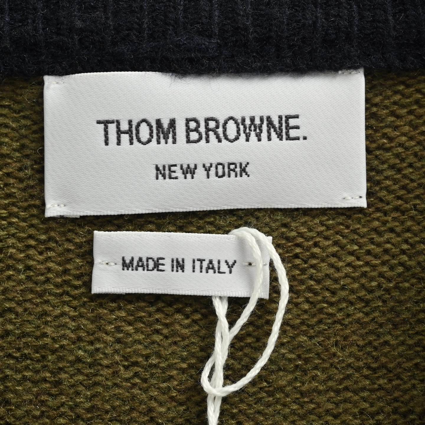 Thom Browne/汤姆布朗 23Fw 拼色羊毛圆领毛衣-Chinese UA Cheap High Quatity Brand Clothes Bags handbags Sneakers wholesale wholesaler seller from China Factory suppliers Fashion Clothing Shoes best Quality Beautiful Price Thom Browne/汤姆布朗 23Fw 拼色羊毛圆领毛衣