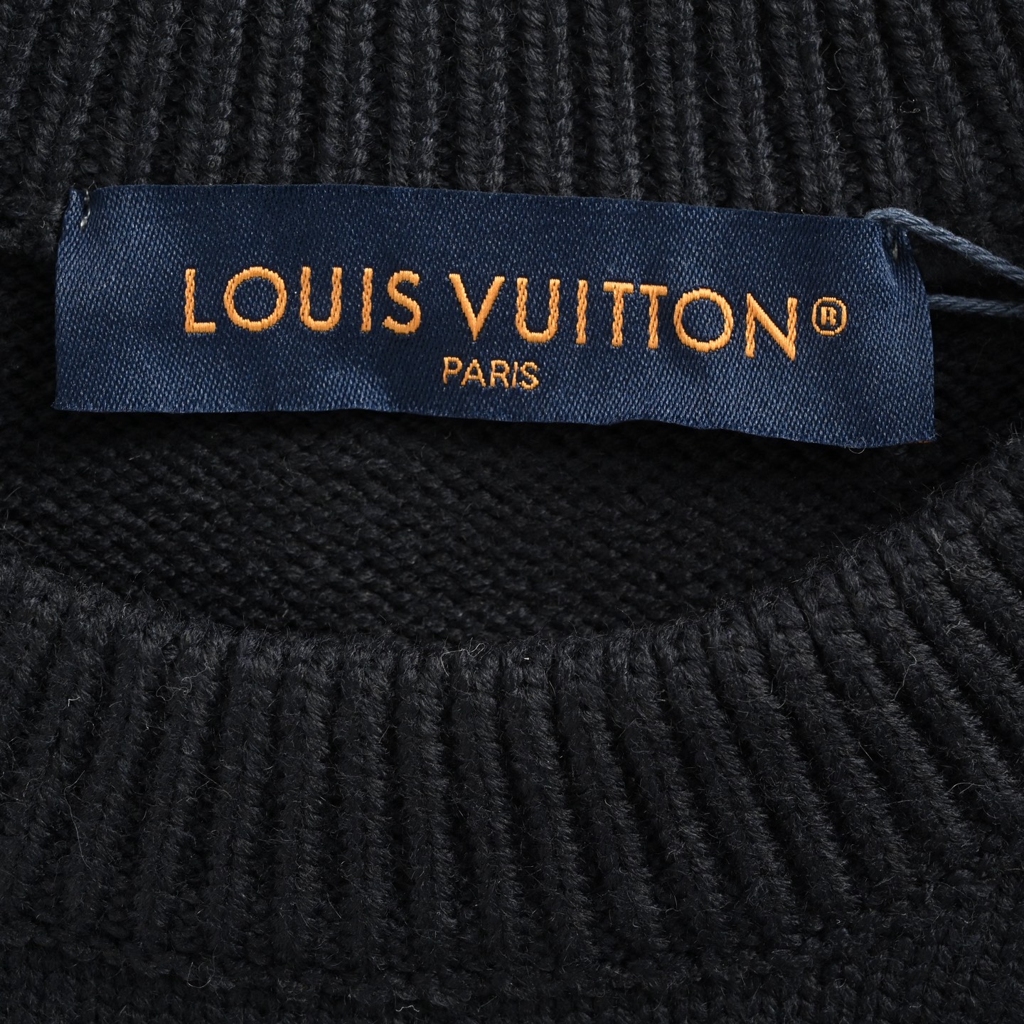 Louis Vuitton路易威登24ss 海螺刺绣钻饰圆领毛衣-Chinese wholesaler seller Clothes Bags handbags wholesale Shoes High Quatity wholesaler seller Cheap Sneakers from China Factory Chinese suppliers china wholesale clothing wholesaler seller Louis Vuitton路易威登24ss 海螺刺绣钻饰圆领毛衣