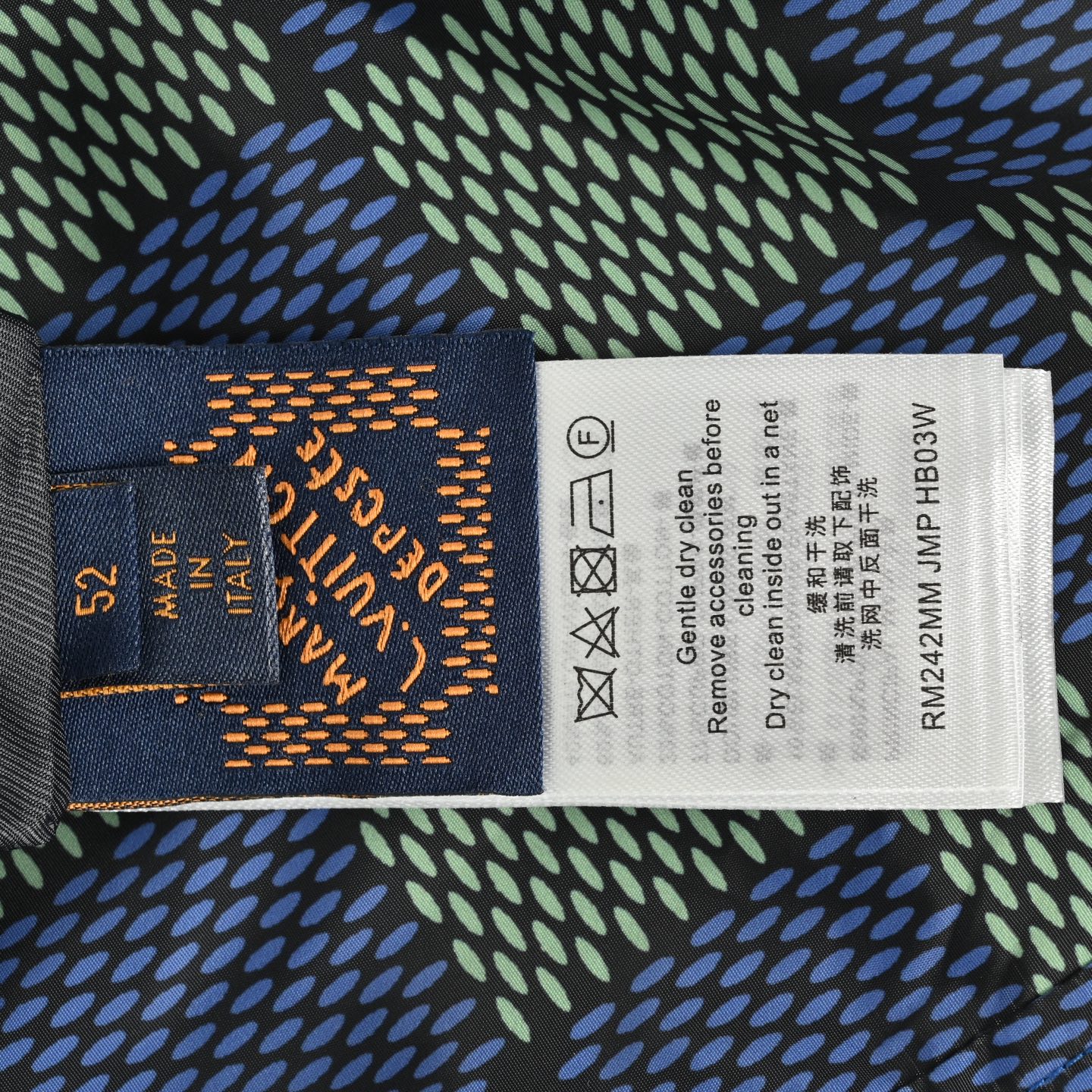 Louis Vuitton/路易威登 25Fw 棋盘格老花双面穿夹克外套-Chinese UA Cheap High Quatity Brand Clothes Bags handbags Sneakers wholesale wholesaler seller from China Factory suppliers Fashion Clothing Shoes best Quality Beautiful Price Louis Vuitton/路易威登 25Fw 棋盘格老花双面穿夹克外套