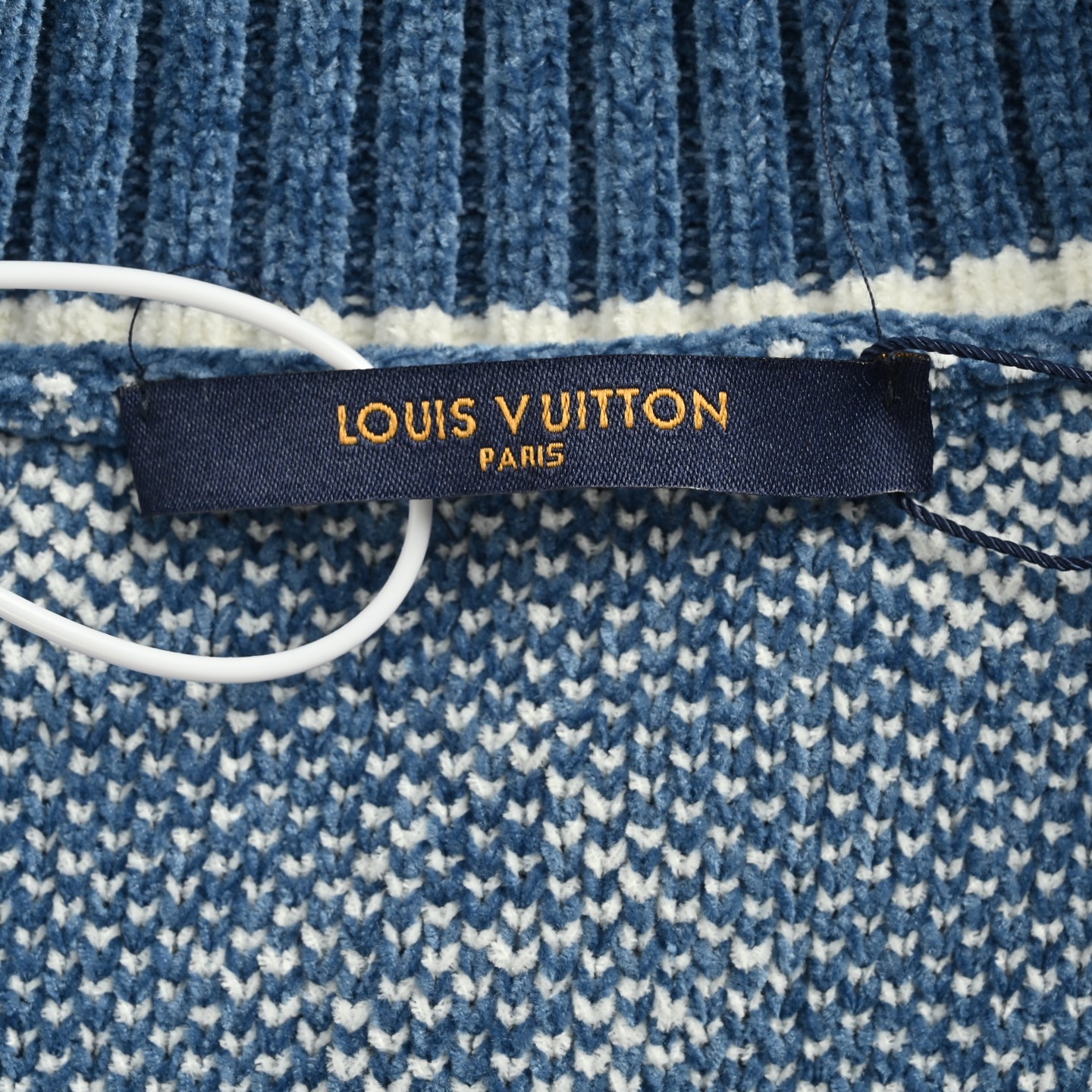 Louis Vuitton/路易威登 25Fw 满印提花标识拉链毛衣外套-Chinese UA Cheap High Quatity Brand Clothes Bags handbags Sneakers wholesale wholesaler seller from China Factory suppliers Fashion Clothing Shoes best Quality Beautiful Price Louis Vuitton/路易威登 25Fw 满印提花标识拉链毛衣外套