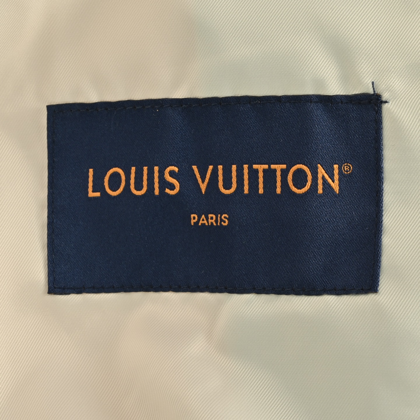 Louis Vuitton/路易威登 鸭子毛巾绣袖子老花压花棒球服外套-Chinese UA Cheap High Quatity Brand Clothes Bags handbags Sneakers wholesale wholesaler seller from China Factory suppliers Fashion Clothing Shoes best Quality Beautiful Price Louis Vuitton/路易威登 鸭子毛巾绣袖子老花压花棒球服外套