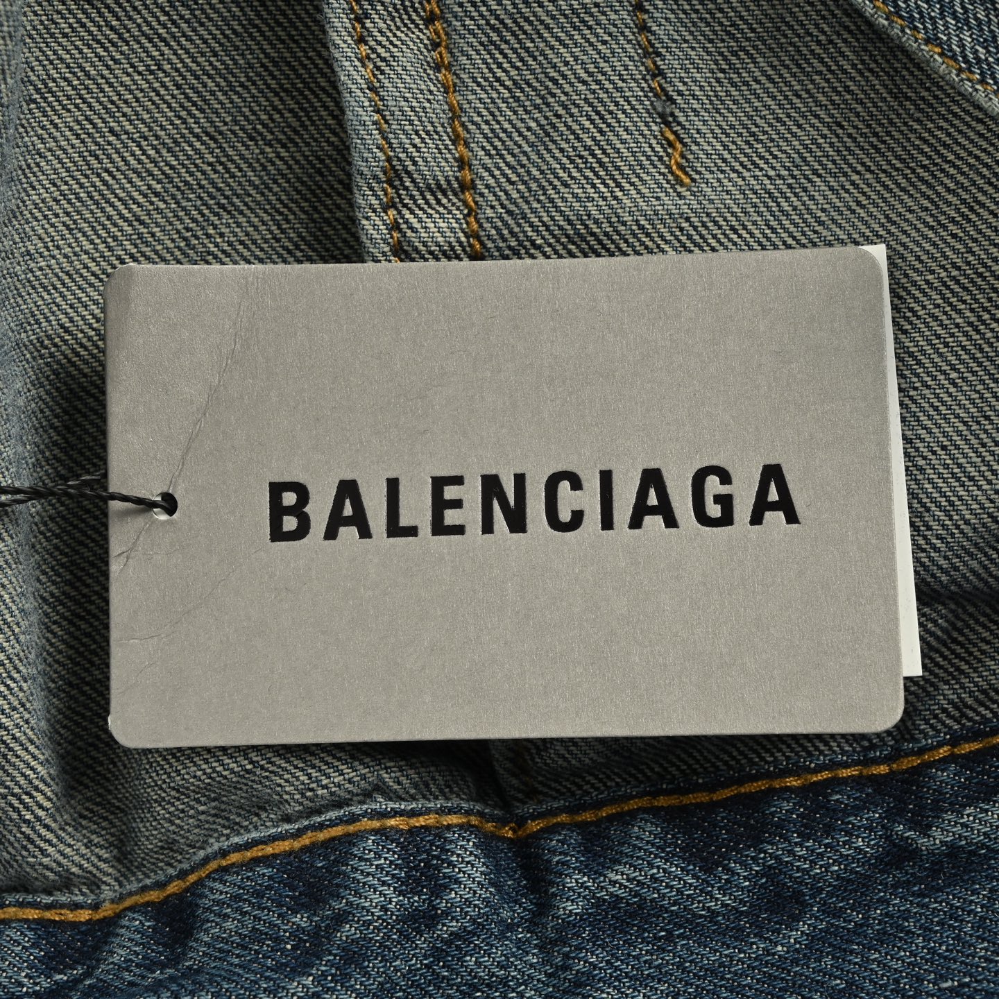 Balenciaga/巴黎世家 25Fw 银胶带印花蓝牛仔外套-Chinese UA Cheap High Quatity Brand Clothes Bags handbags Sneakers wholesale wholesaler seller from China Factory suppliers Fashion Clothing Shoes best Quality Beautiful Price Balenciaga/巴黎世家 25Fw 银胶带印花蓝牛仔外套