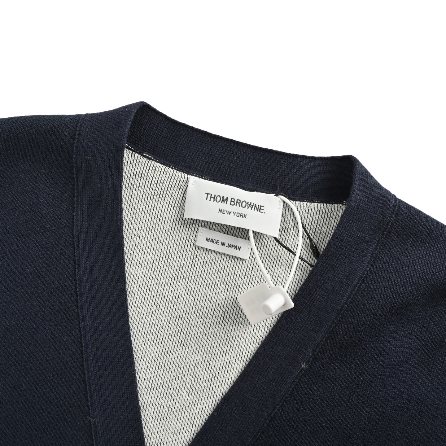 Thom Browne/汤姆布朗 25Fw 后背菱格小狗提花开衫毛衣-Chinese UA Cheap High Quatity Brand Clothes Bags handbags Sneakers wholesale wholesaler seller from China Factory suppliers Fashion Clothing Shoes best Quality Beautiful Price Thom Browne/汤姆布朗 25Fw 后背菱格小狗提花开衫毛衣