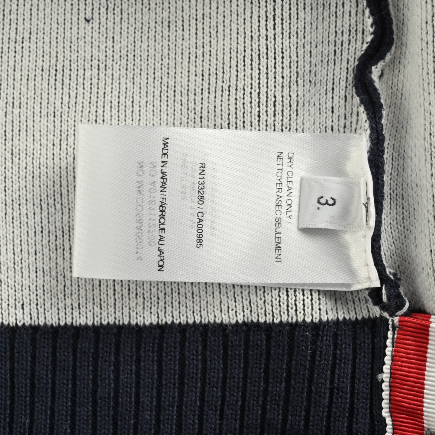 Thom Browne/汤姆布朗 25Fw 后背菱格小狗提花开衫毛衣-Chinese UA Cheap High Quatity Brand Clothes Bags handbags Sneakers wholesale wholesaler seller from China Factory suppliers Fashion Clothing Shoes best Quality Beautiful Price Thom Browne/汤姆布朗 25Fw 后背菱格小狗提花开衫毛衣