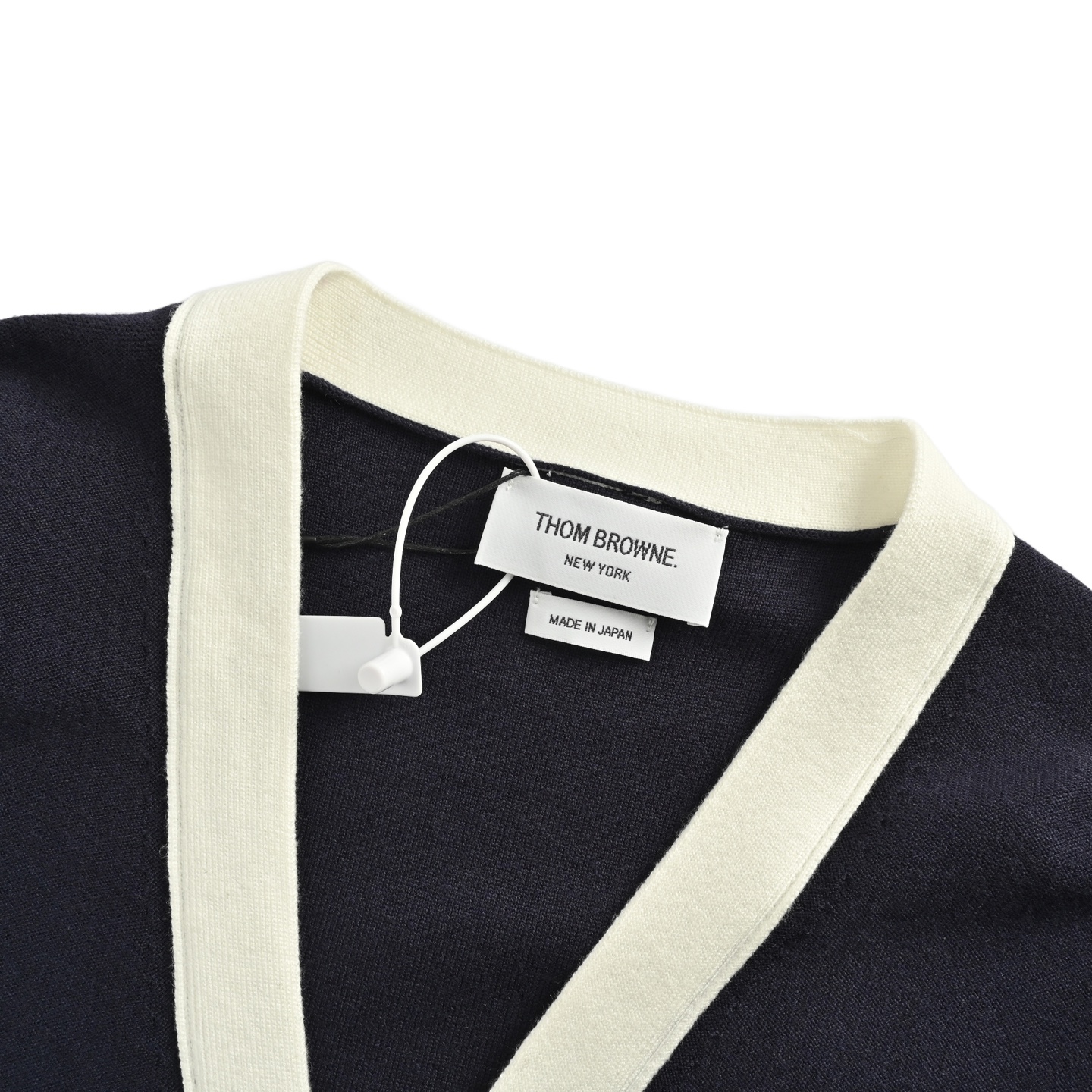 Thom Browne/汤姆布朗 25Fw 小狗提花开衫毛衣-Chinese UA Cheap High Quatity Brand Clothes Bags handbags Sneakers wholesale wholesaler seller from China Factory suppliers Fashion Clothing Shoes best Quality Beautiful Price Thom Browne/汤姆布朗 25Fw 小狗提花开衫毛衣