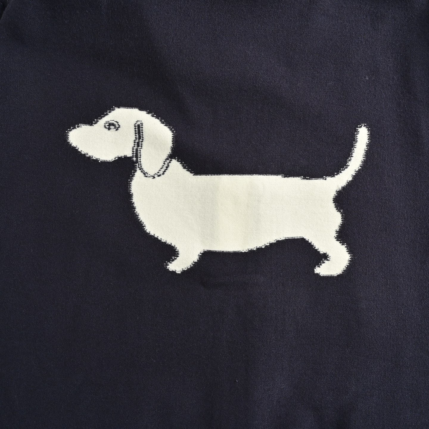 Thom Browne/汤姆布朗 25Fw 小狗提花开衫毛衣-Chinese UA Cheap High Quatity Brand Clothes Bags handbags Sneakers wholesale wholesaler seller from China Factory suppliers Fashion Clothing Shoes best Quality Beautiful Price Thom Browne/汤姆布朗 25Fw 小狗提花开衫毛衣