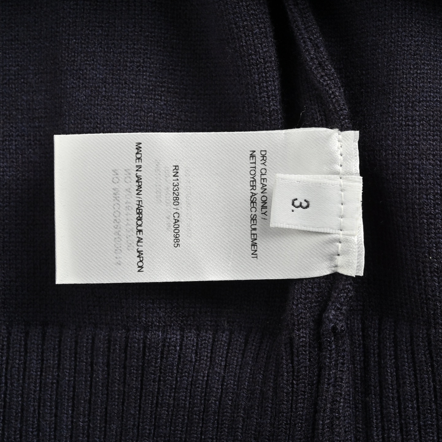 Thom Browne/汤姆布朗 25Fw 小狗提花开衫毛衣-Chinese UA Cheap High Quatity Brand Clothes Bags handbags Sneakers wholesale wholesaler seller from China Factory suppliers Fashion Clothing Shoes best Quality Beautiful Price Thom Browne/汤姆布朗 25Fw 小狗提花开衫毛衣