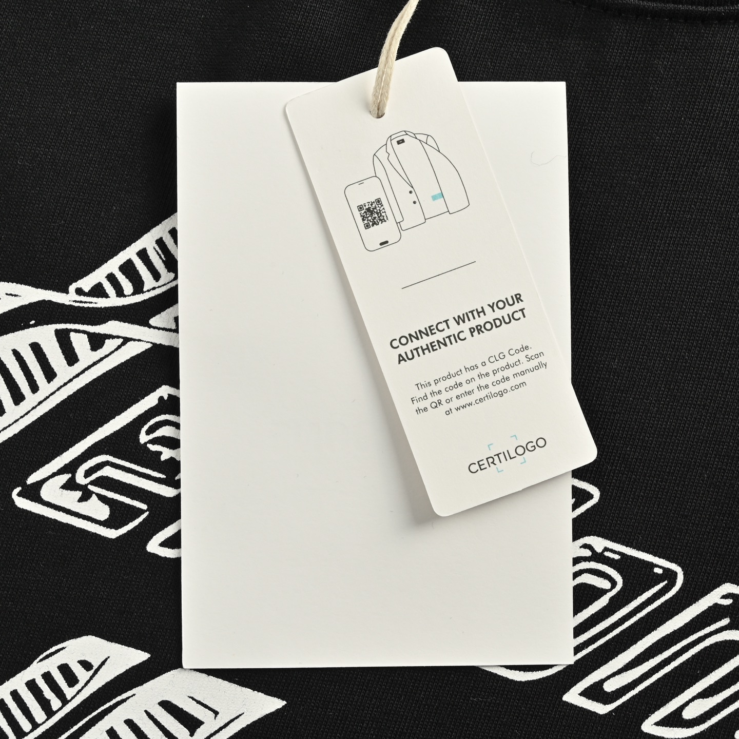 We11 Done 手绘弹幕logo长袖T恤-Chinese UA Cheap High Quatity Brand Clothes Bags handbags Sneakers wholesale wholesaler seller from China Factory suppliers Fashion Clothing Shoes best Quality Beautiful Price We11 Done 手绘弹幕logo长袖T恤