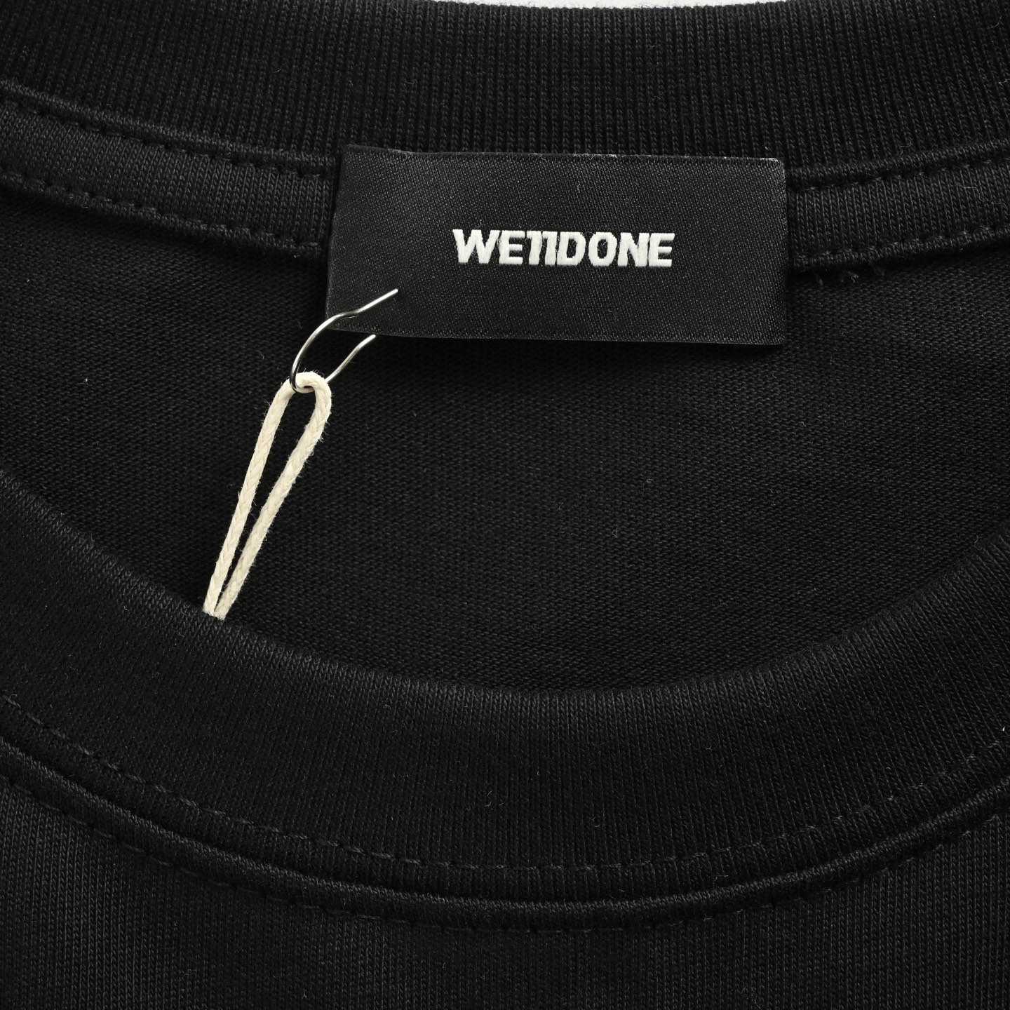 We11 Done 手绘弹幕logo长袖T恤-Chinese UA Cheap High Quatity Brand Clothes Bags handbags Sneakers wholesale wholesaler seller from China Factory suppliers Fashion Clothing Shoes best Quality Beautiful Price We11 Done 手绘弹幕logo长袖T恤
