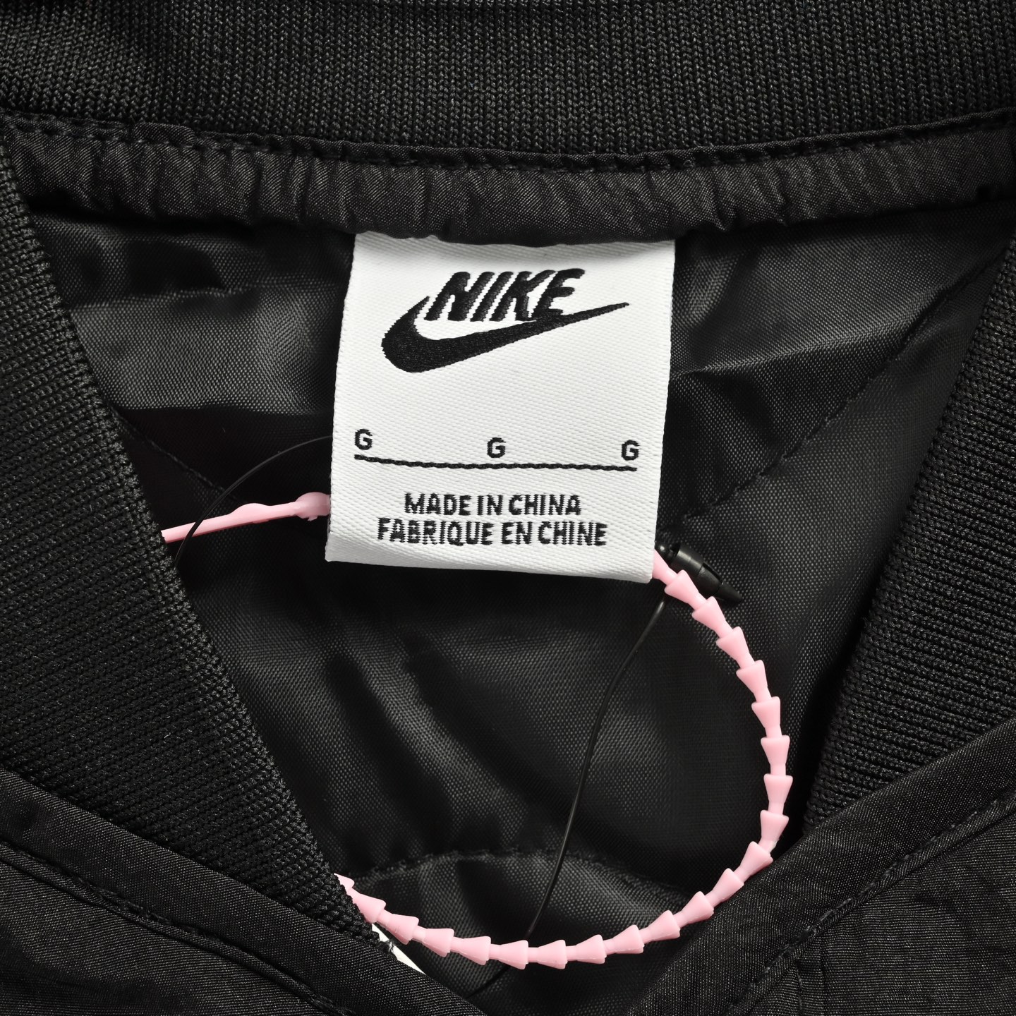 Nike/耐克 刺绣双勾logo刺绣夹克外套 Nike Sportswear Swoosh 双勾刺绣宽松绗缝棉服-Chinese UA Cheap High Quatity Brand Clothes Bags handbags Sneakers wholesale wholesaler seller from China Factory suppliers Fashion Clothing Shoes best Quality Beautiful Price Nike/耐克 刺绣双勾logo刺绣夹克外套 Nike Sportswear Swoosh 双勾刺绣宽松绗缝棉服