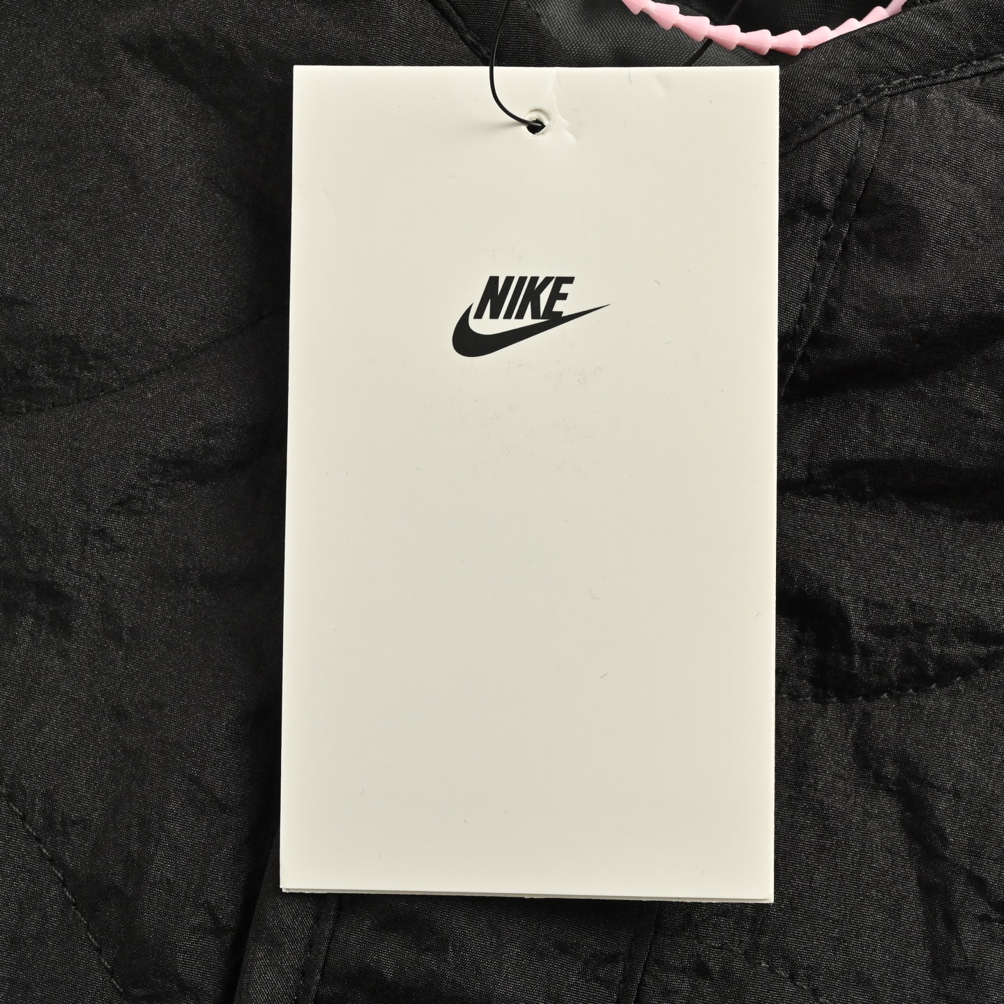 Nike/耐克 刺绣双勾logo刺绣夹克外套 Nike Sportswear Swoosh 双勾刺绣宽松绗缝棉服-Chinese UA Cheap High Quatity Brand Clothes Bags handbags Sneakers wholesale wholesaler seller from China Factory suppliers Fashion Clothing Shoes best Quality Beautiful Price Nike/耐克 刺绣双勾logo刺绣夹克外套 Nike Sportswear Swoosh 双勾刺绣宽松绗缝棉服