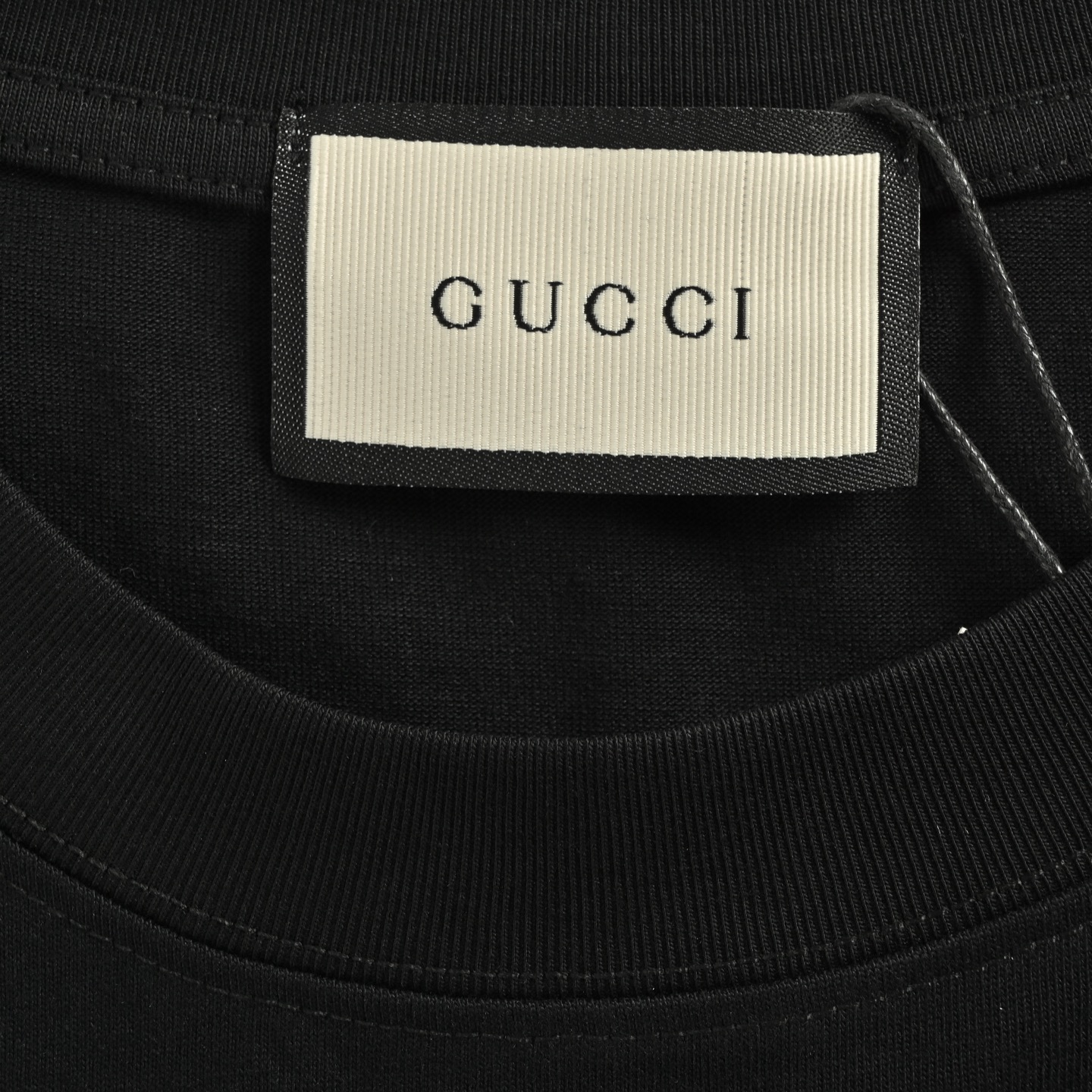 Gucci/古驰 25ss 植绒字母短袖-Chinese UA Cheap High Quatity Brand Clothes Bags handbags Sneakers wholesale wholesaler seller from China Factory suppliers Fashion Clothing Shoes best Quality Beautiful Price Gucci/古驰 25ss 植绒字母短袖
