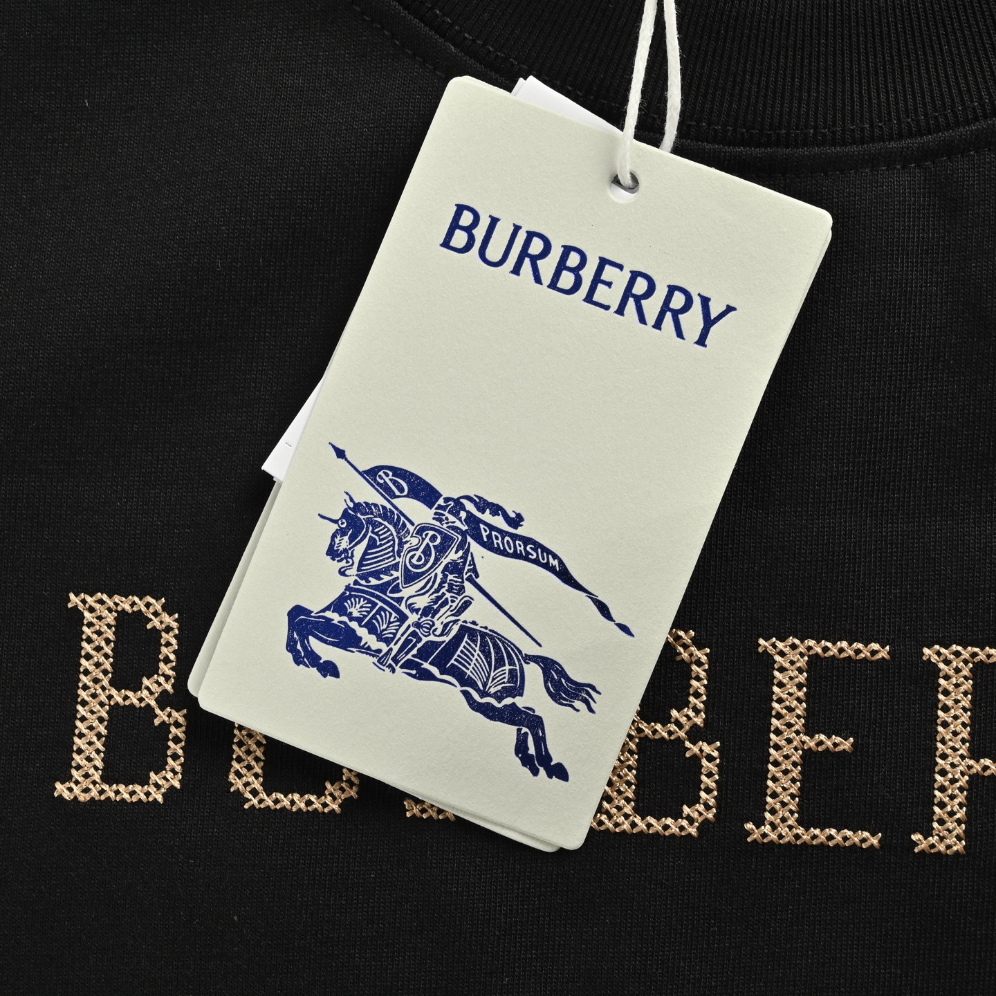 Burberry/巴宝莉 格纹大战马刺绣长袖T恤 黑色 白色-Chinese UA Cheap High Quatity Brand Clothes Bags handbags Sneakers wholesale wholesaler seller from China Factory suppliers Fashion Clothing Shoes best Quality Beautiful Price Burberry/巴宝莉 格纹大战马刺绣长袖T恤 黑色 白色