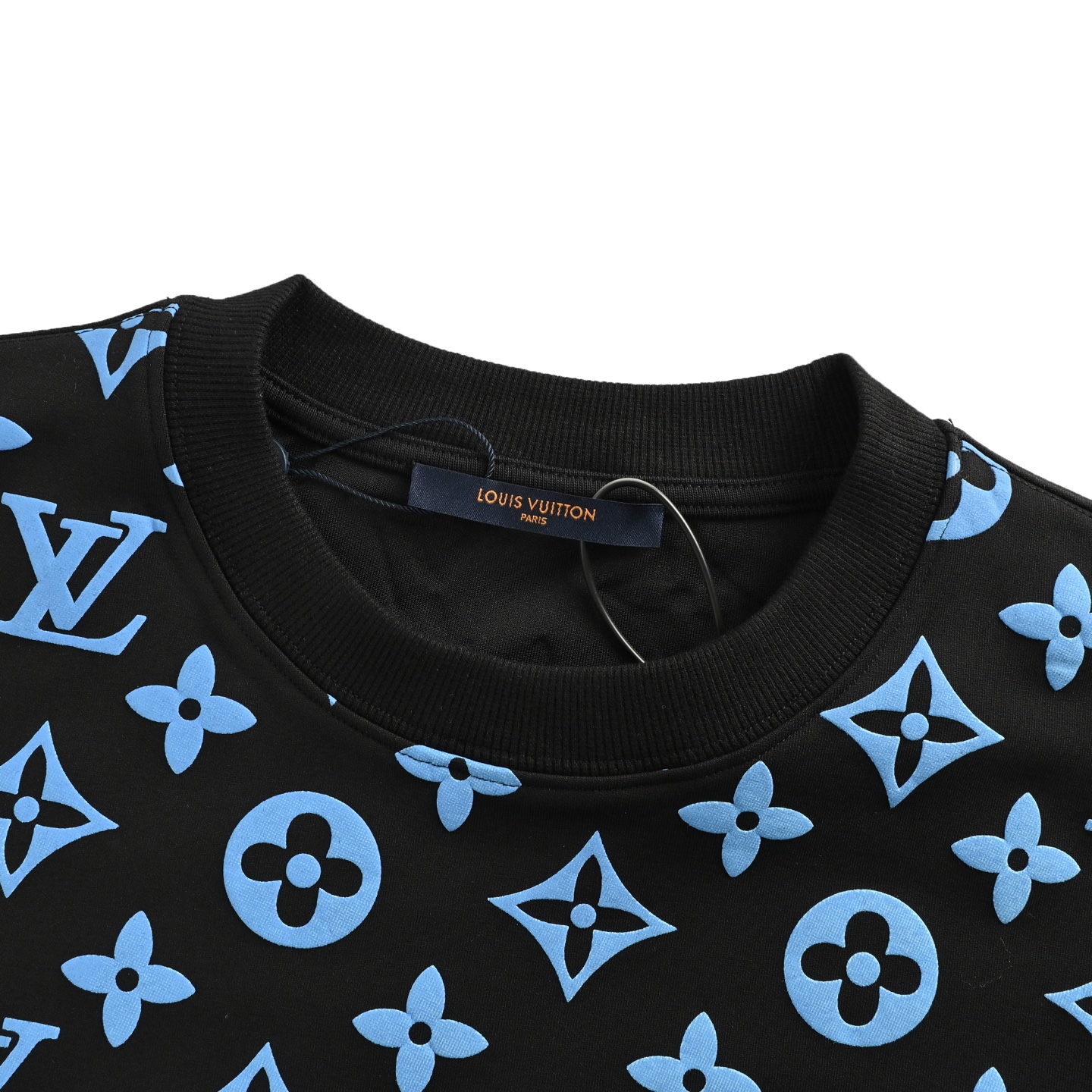 LouisVuitton/路易威登 满印渐变圆领卫衣-Chinese UA Cheap High Quatity Brand Clothes Bags handbags Sneakers wholesale wholesaler seller from China Factory suppliers Fashion Clothing Shoes best Quality Beautiful Price LouisVuitton/路易威登 满印渐变圆领卫衣