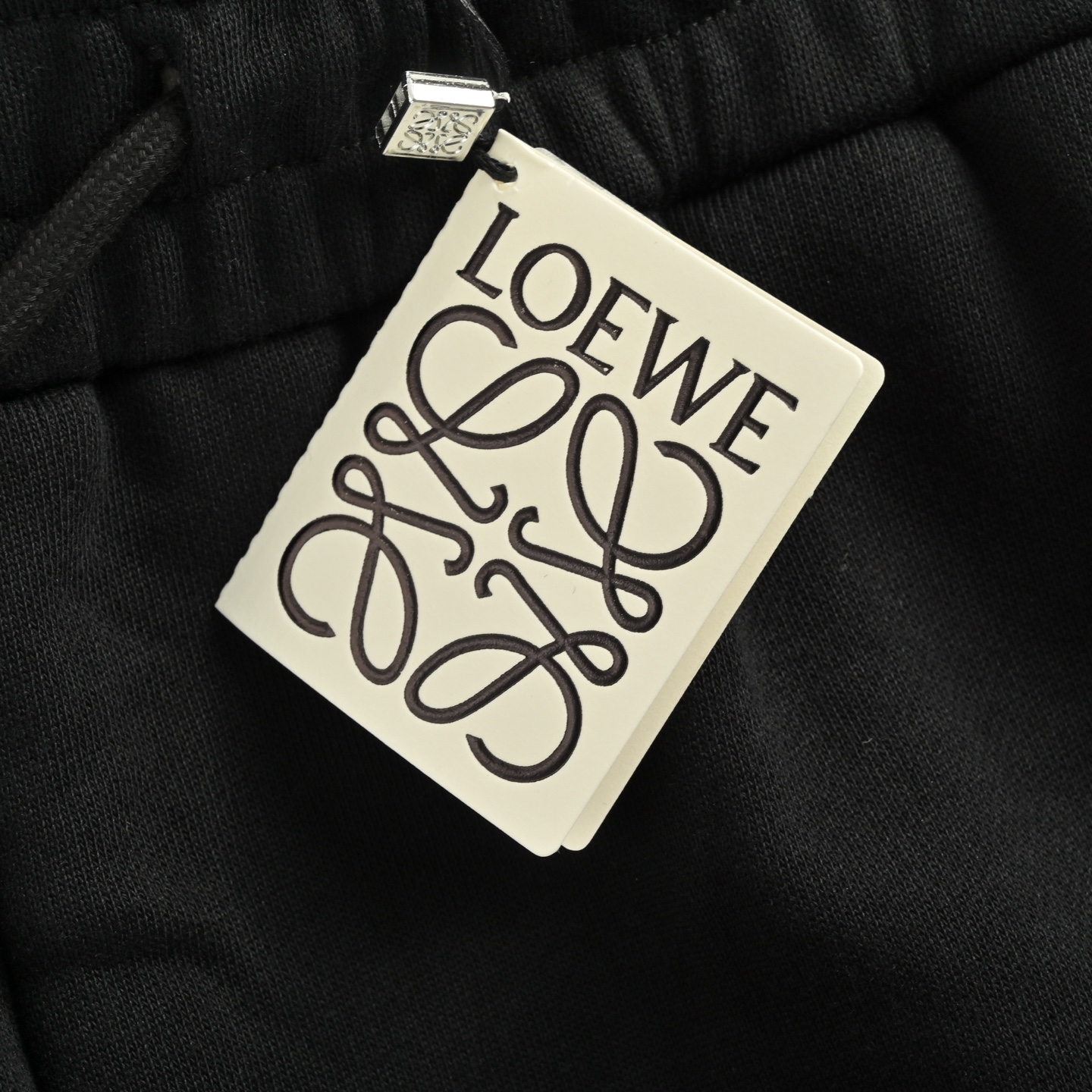 Loewe/罗意威 24Fw 后袋拼色刺绣长裤 LOEWE 罗意威 官方同款 字拼色刺绣-莆田鞋,莆田鞋货源,高仿鞋,高仿鞋货源,安福档口,莆田高仿鞋,莆田鞋批发,高仿鞋批发,莆田高仿运动鞋,高仿运动鞋,莆田运动鞋 Loewe/罗意威 24Fw 后袋拼色刺绣长裤 LOEWE 罗意威 官方同款 字拼色刺绣