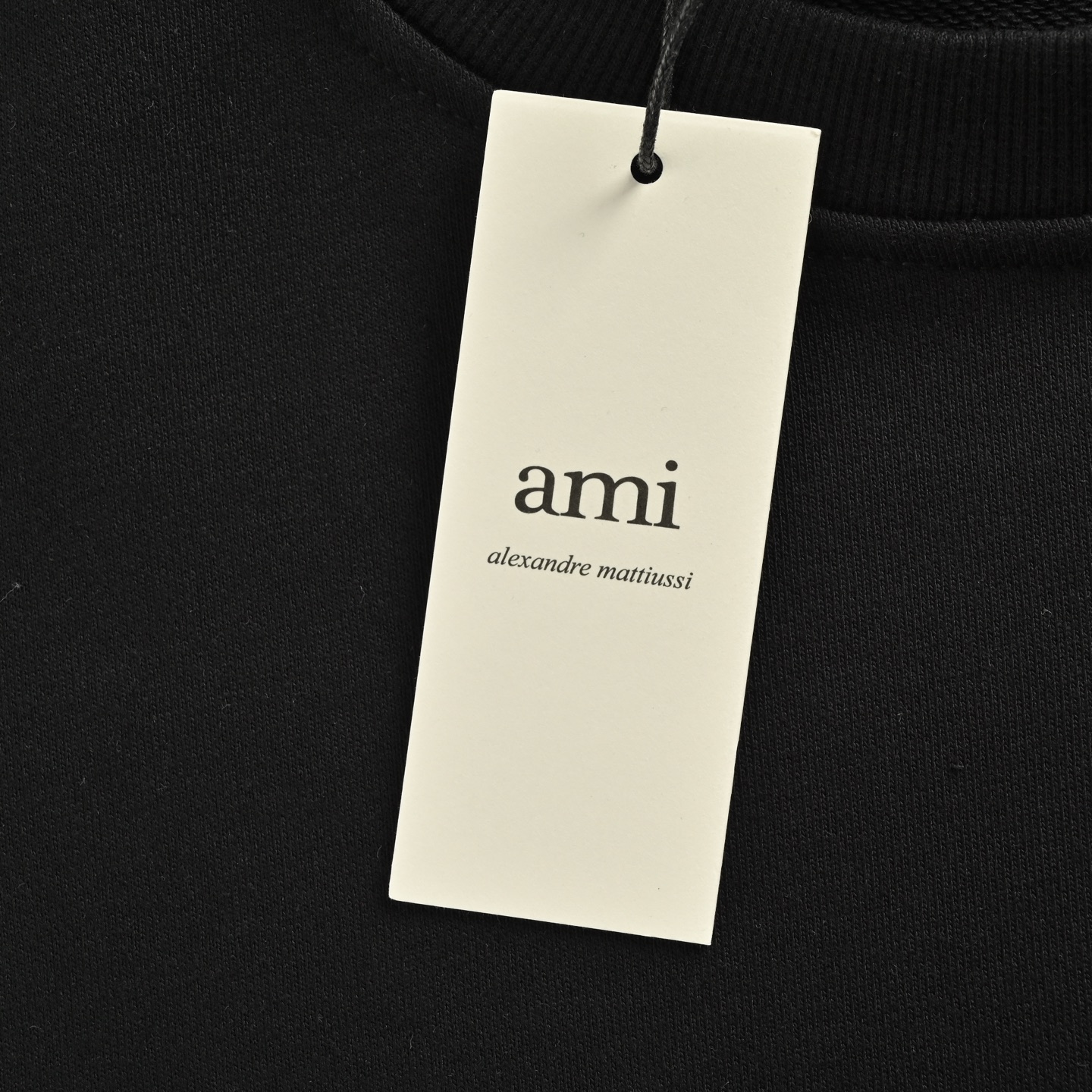 Ami Paris 25Fw 小字母圆领卫衣 480g高级精梳棉面料-Chinese UA Cheap High Quatity Brand Clothes Bags handbags Sneakers wholesale wholesaler seller from China Factory suppliers Fashion Clothing Shoes best Quality Beautiful Price Ami Paris 25Fw 小字母圆领卫衣 480g高级精梳棉面料