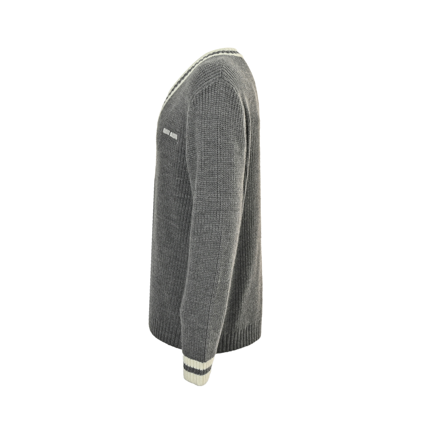 Miu Miu 25Fw Miu小标灰白V领毛衣 源自秀场的灰白条纹-Chinese UA Cheap High Quatity Brand Clothes Bags handbags Sneakers wholesale wholesaler seller from China Factory suppliers Fashion Clothing Shoes best Quality Beautiful Price Miu Miu 25Fw Miu小标灰白V领毛衣 源自秀场的灰白条纹