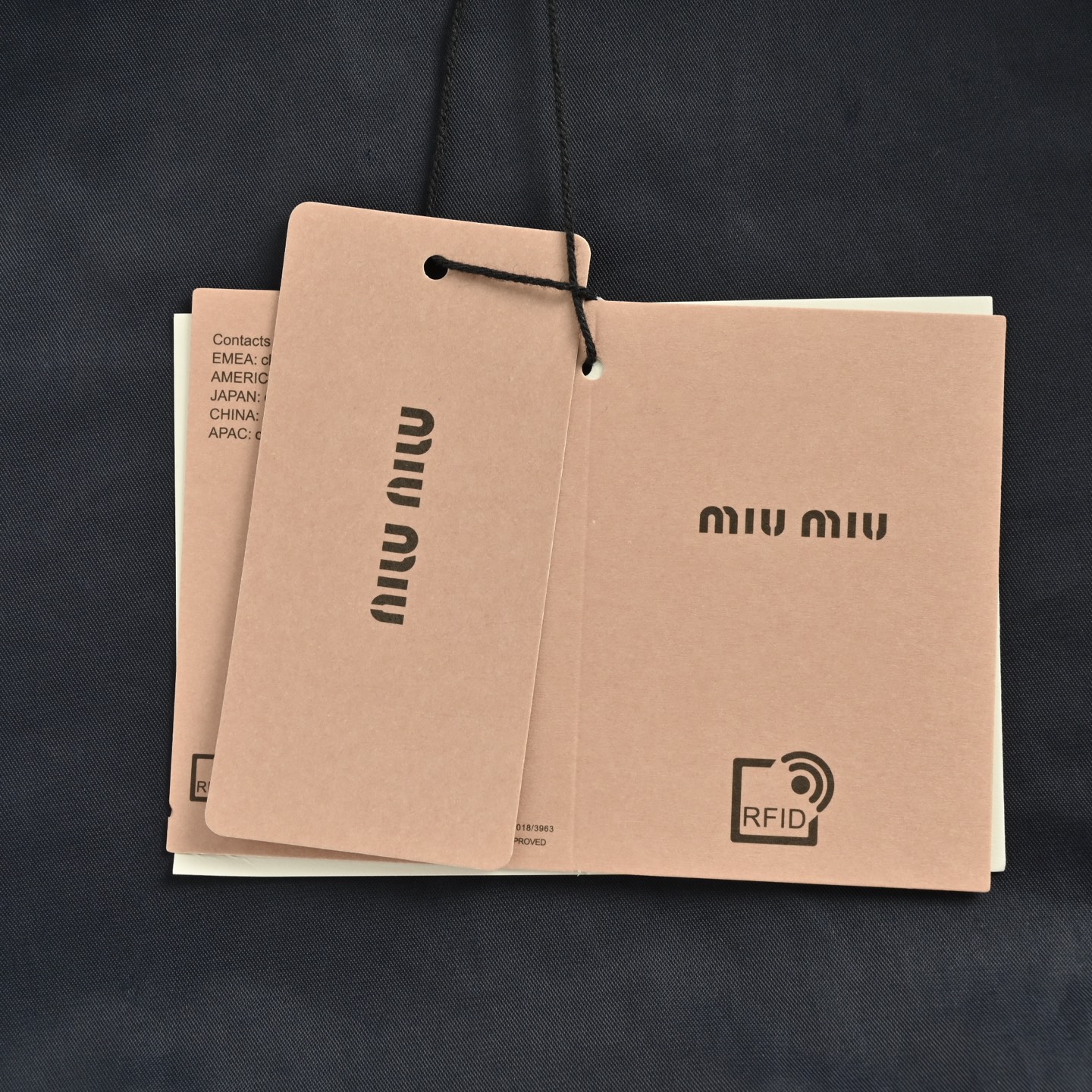 Miu Miu 25Fw Miu小标法工夹棉外套-Chinese UA Cheap High Quatity Brand Clothes Bags handbags Sneakers wholesale wholesaler seller from China Factory suppliers Fashion Clothing Shoes best Quality Beautiful Price Miu Miu 25Fw Miu小标法工夹棉外套
