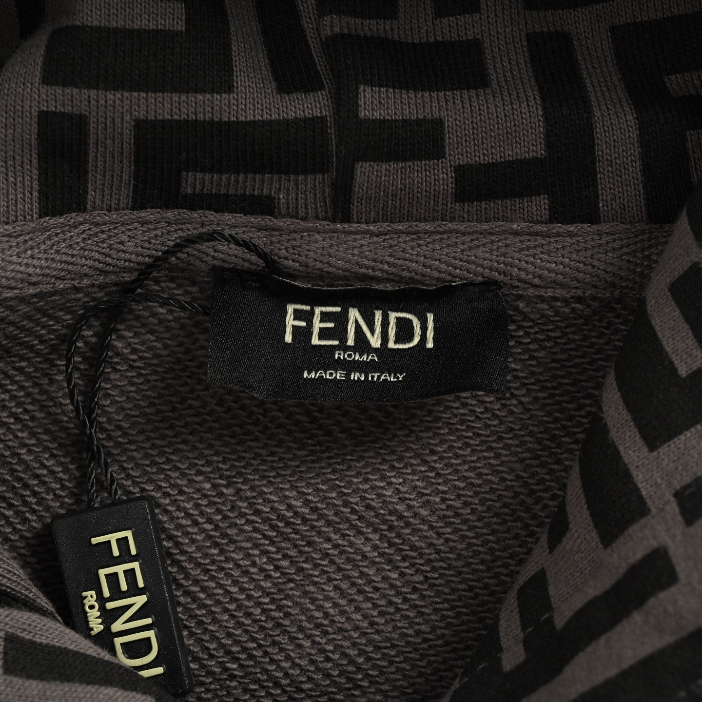 Fendi/芬迪 FF满印连帽卫衣-Chinese UA Cheap High Quatity Brand Clothes Bags handbags Sneakers wholesale wholesaler seller from China Factory suppliers Fashion Clothing Shoes best Quality Beautiful Price Fendi/芬迪 FF满印连帽卫衣